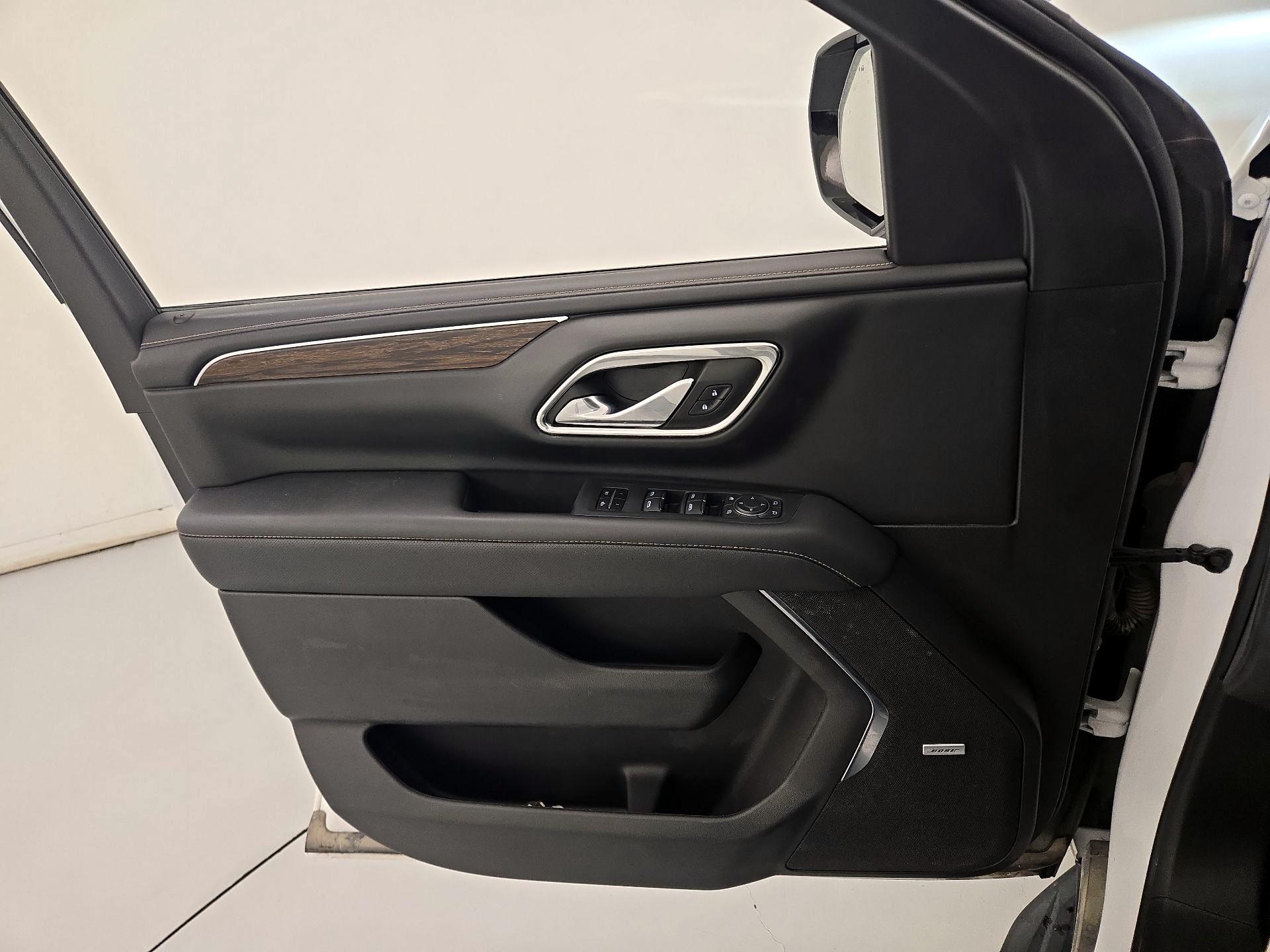 Thumbnail: 2023 Chevrolet Suburban - 12