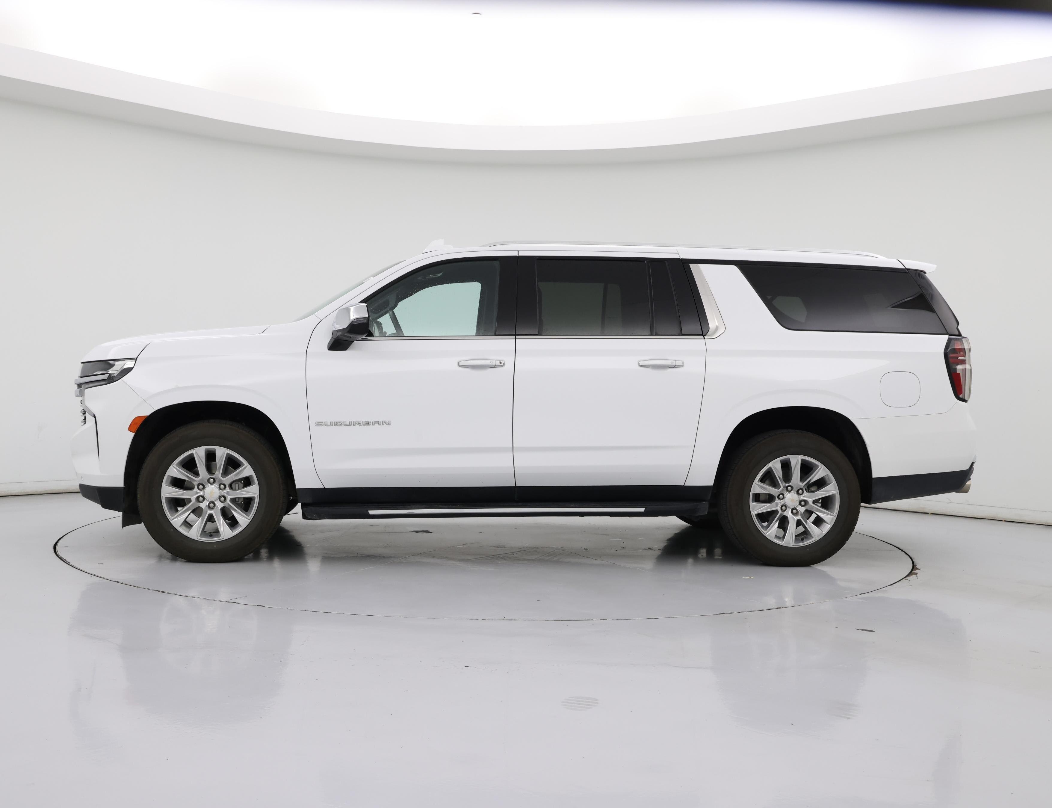 Thumbnail: 2023 Chevrolet Suburban - 3