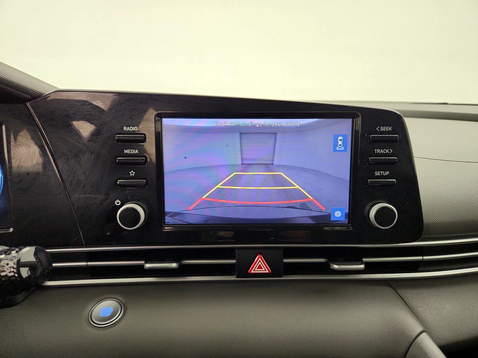 Thumbnail: 2022 Hyundai Elantra - 14