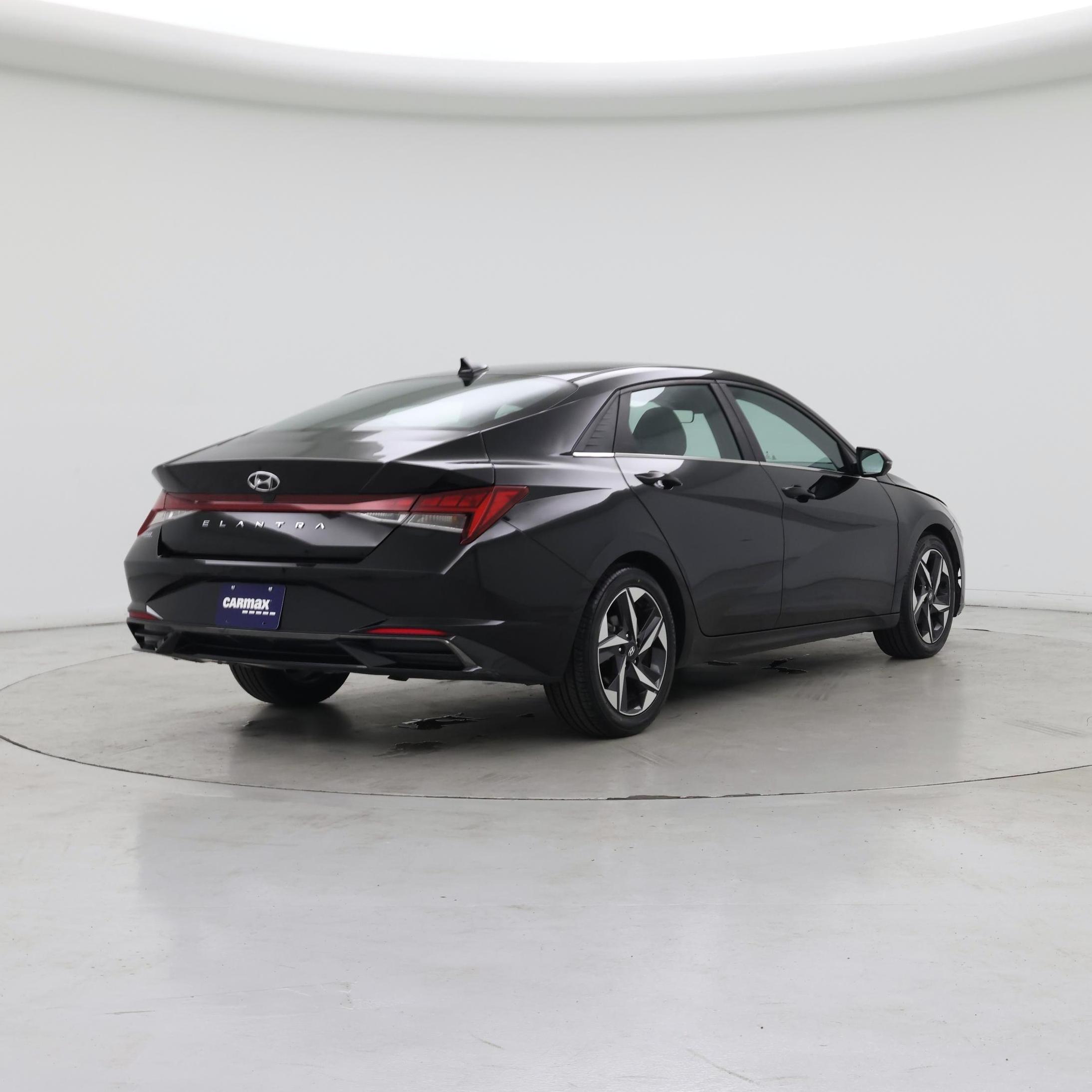 Thumbnail: 2022 Hyundai Elantra - 8