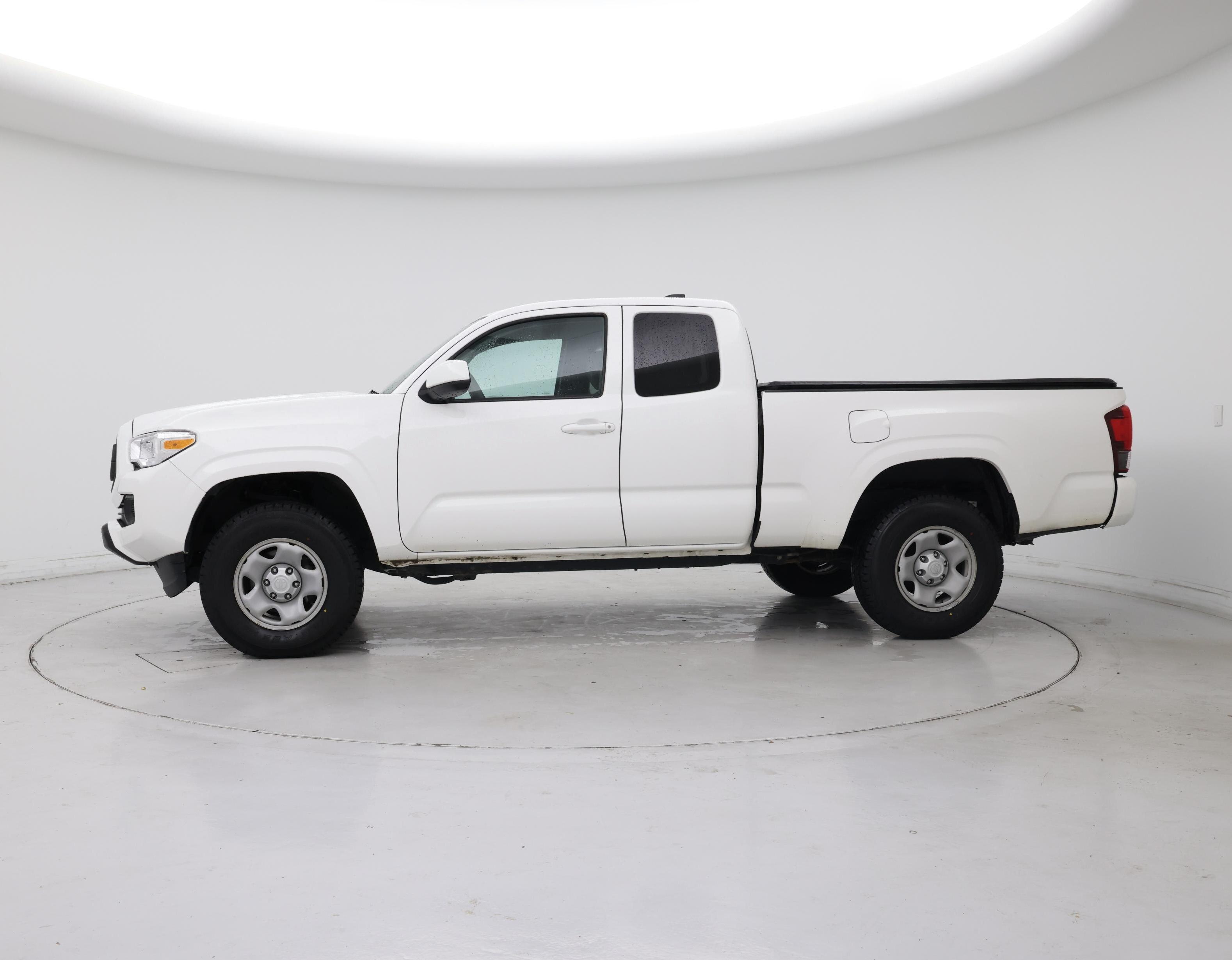 Thumbnail: 2022 Toyota Tacoma - 3