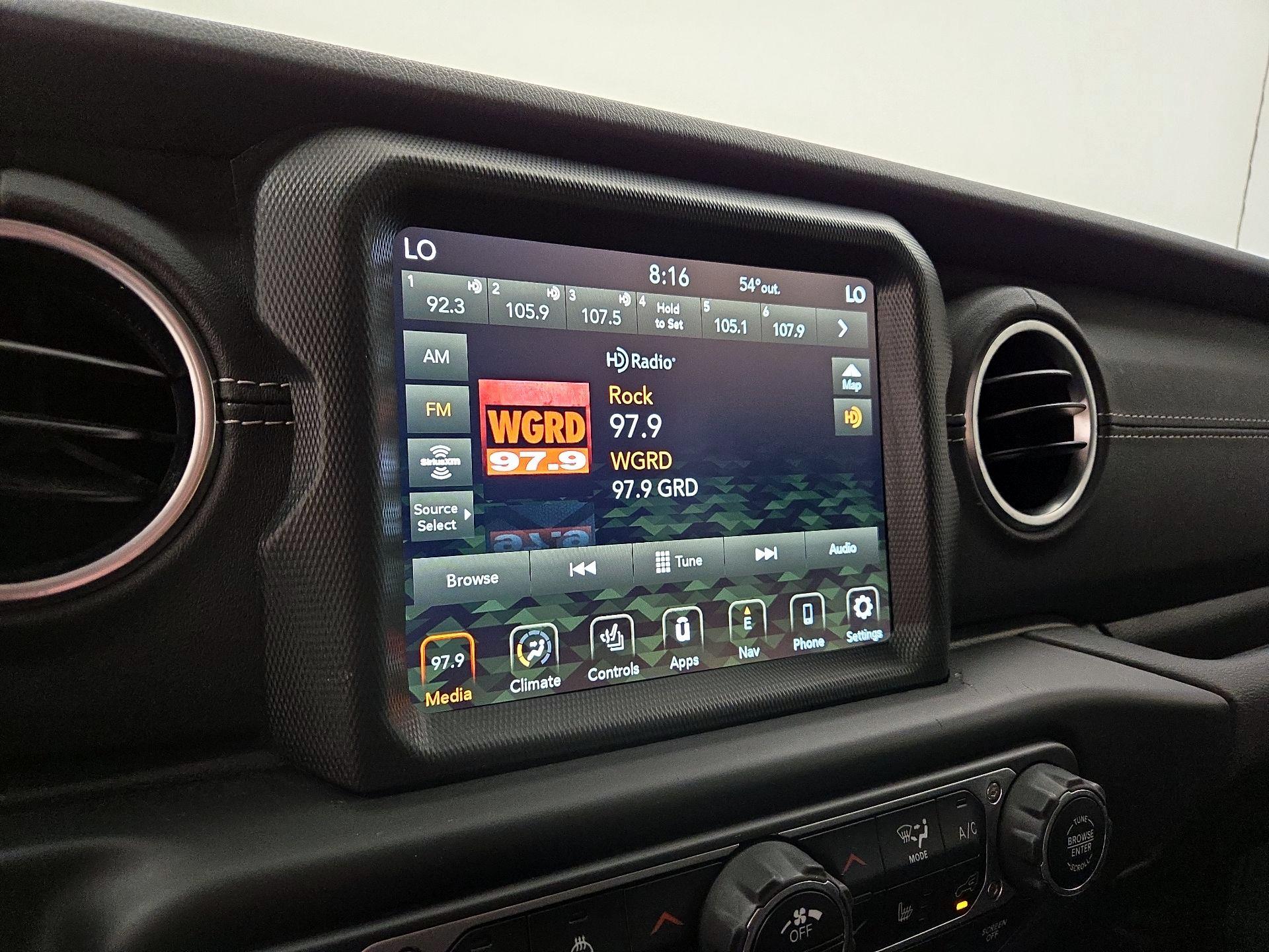 Thumbnail: 2022 Jeep Wrangler - 16