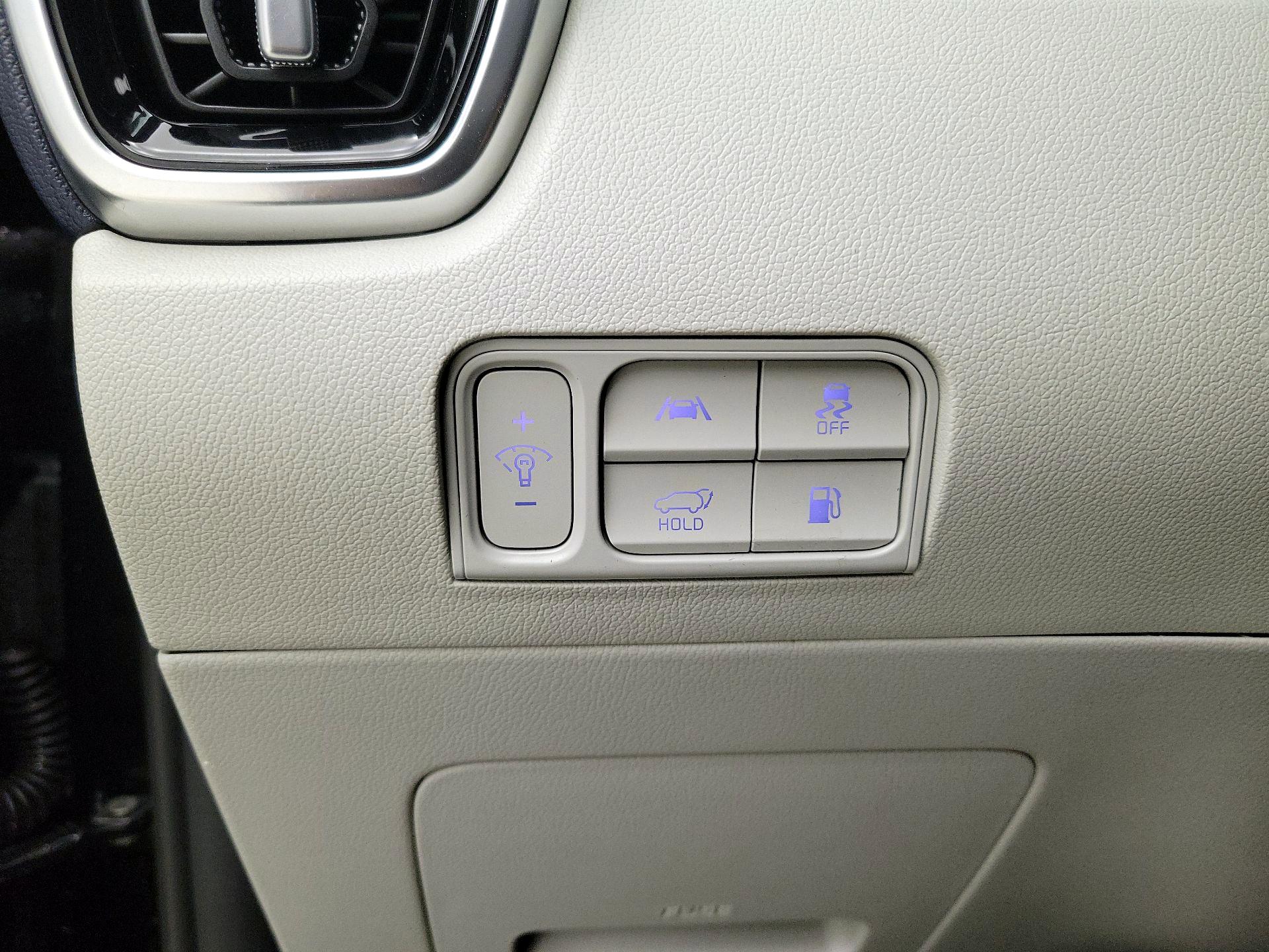 Thumbnail: 2022 Kia Sorento - 13