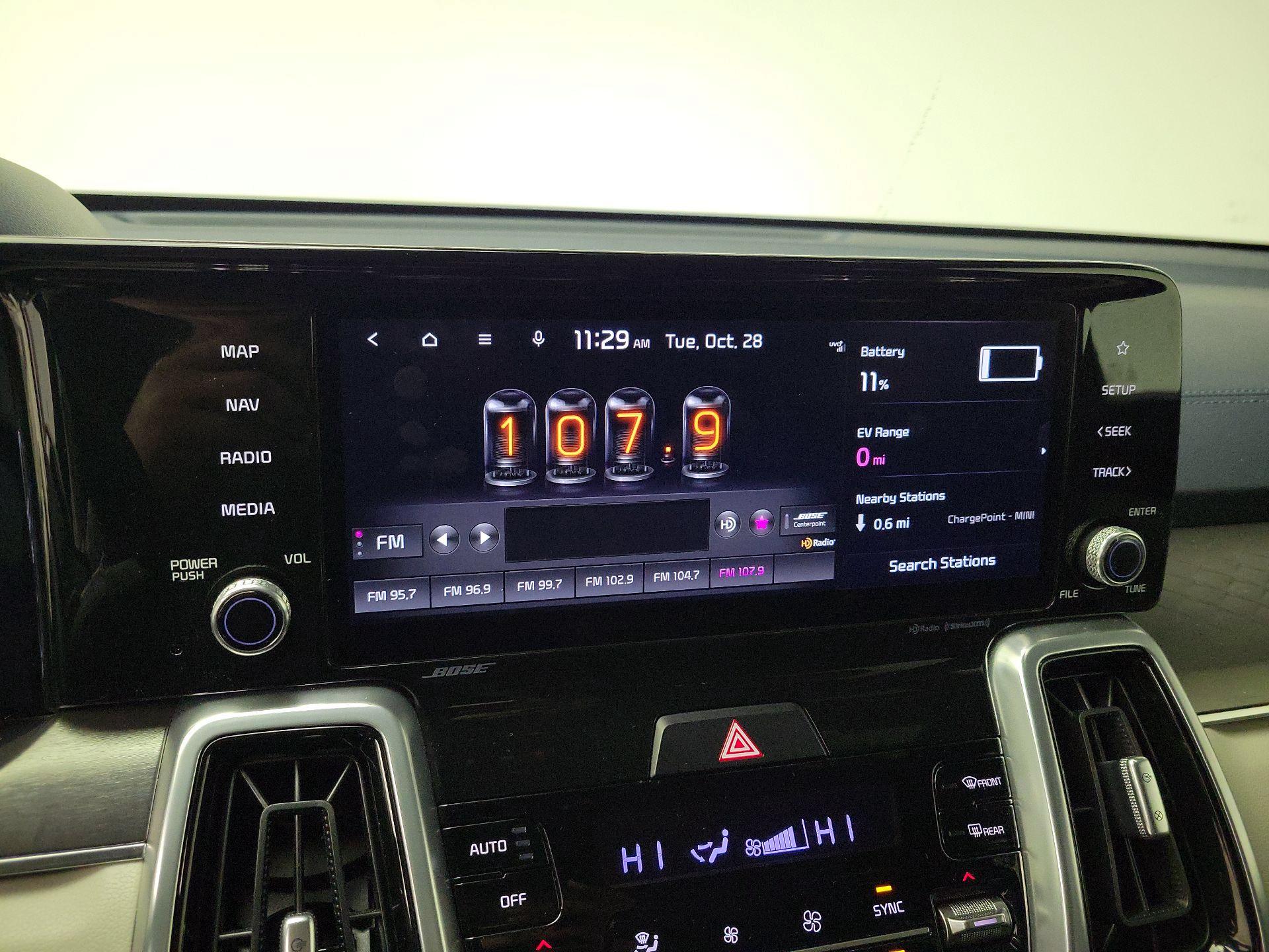 Thumbnail: 2022 Kia Sorento - 16