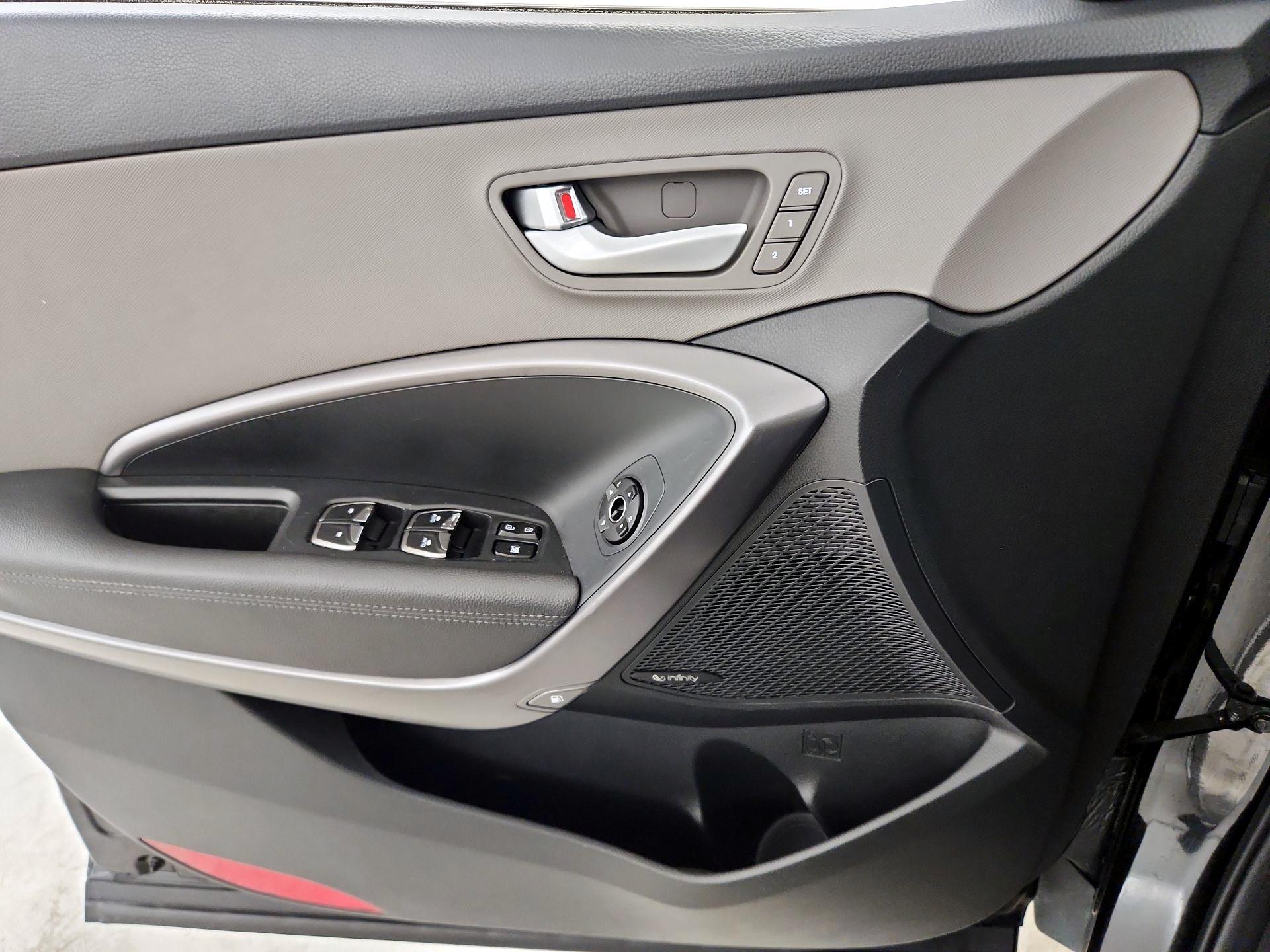 Thumbnail: 2018 Hyundai Santa Fe - 12