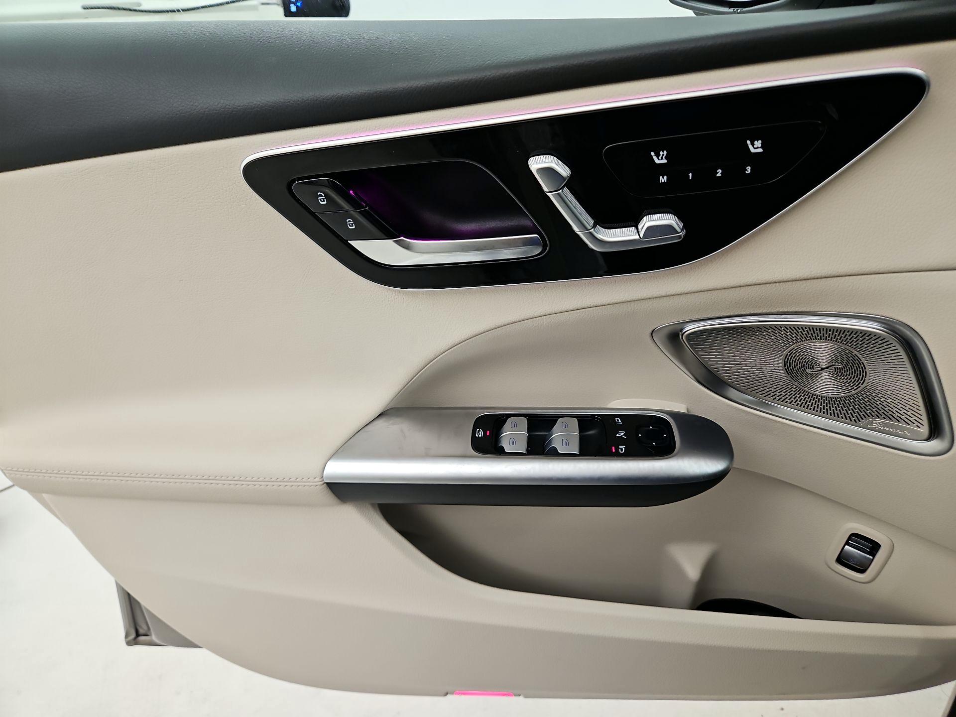 Thumbnail: 2024 Mercedes-Benz C-Class - 12