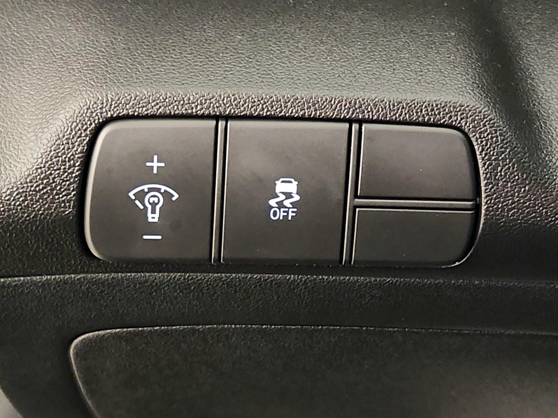 Thumbnail: 2025 Hyundai Elantra - 13