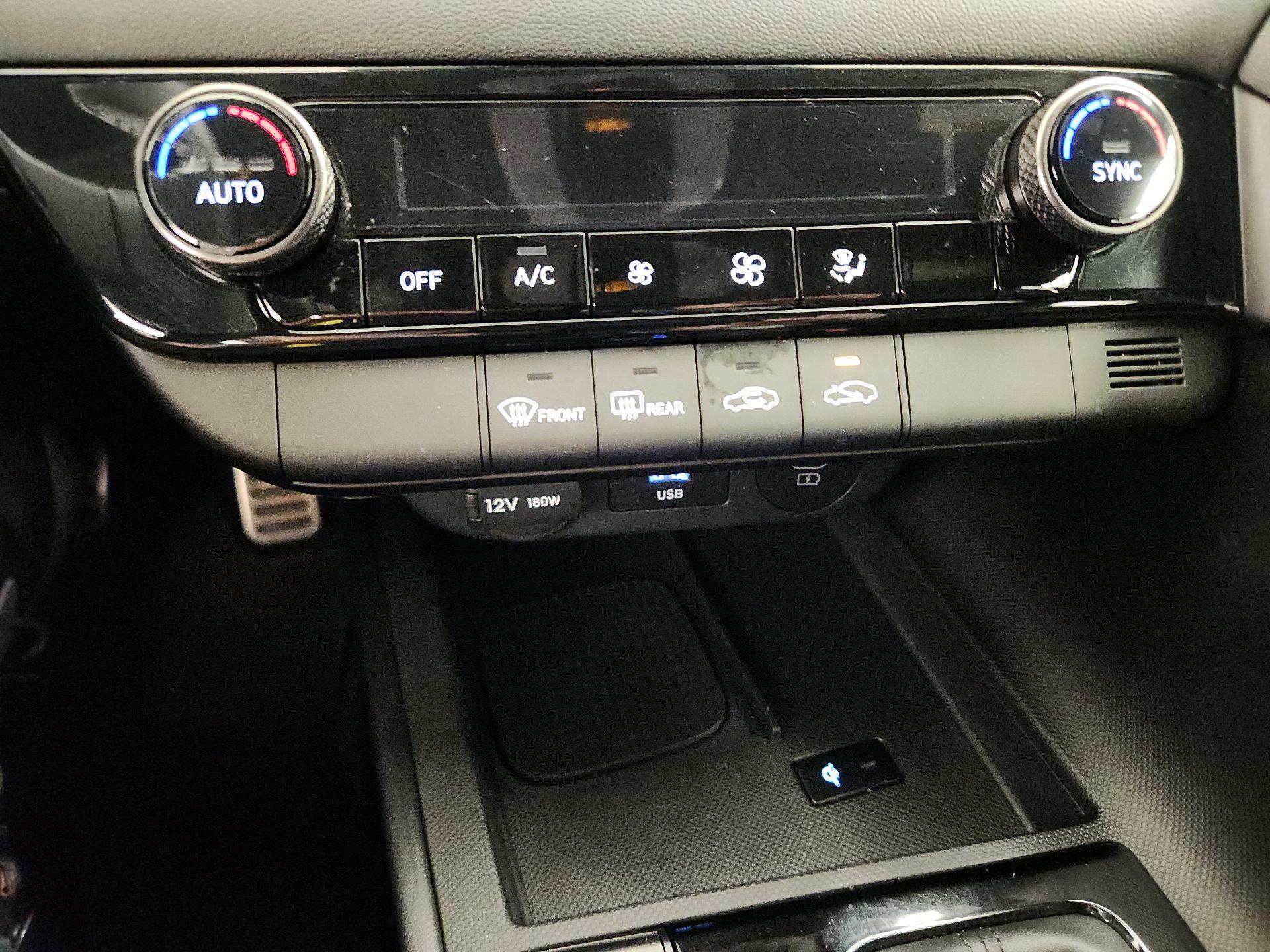 Thumbnail: 2025 Hyundai Elantra - 16