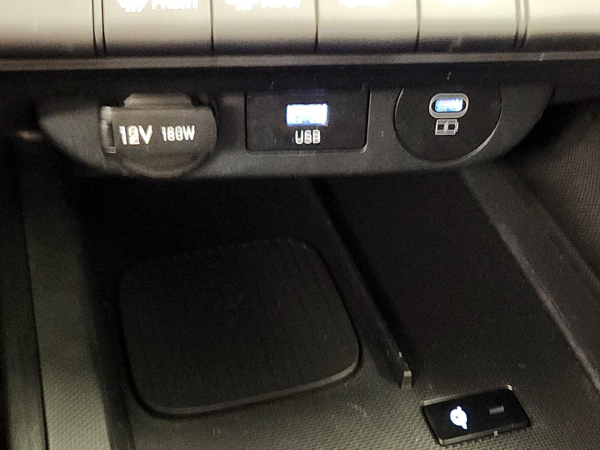 Thumbnail: 2025 Hyundai Elantra - 18