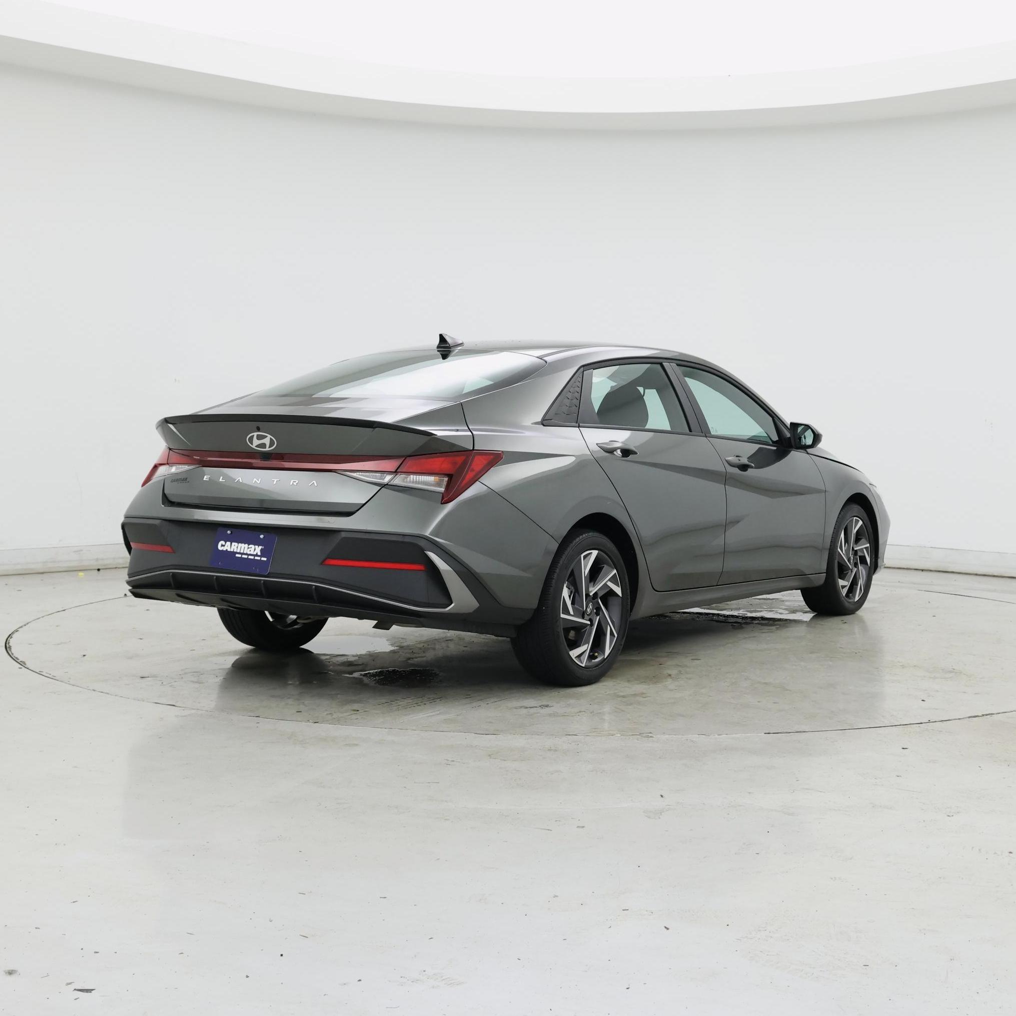 Thumbnail: 2025 Hyundai Elantra - 8