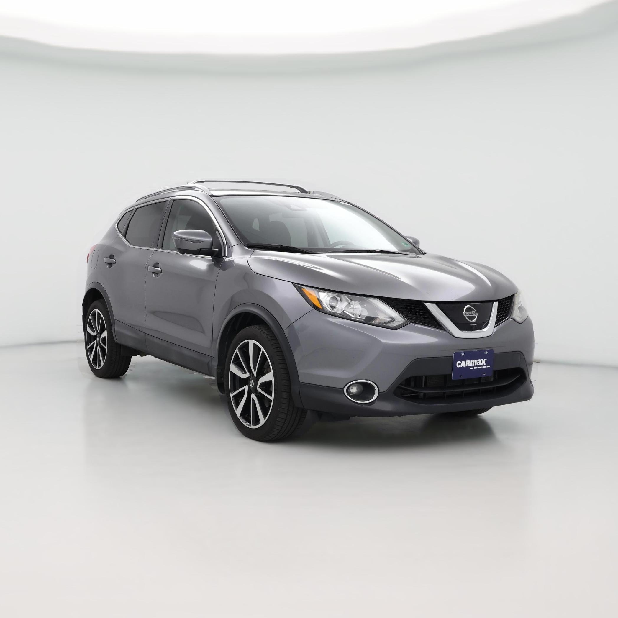 Thumbnail: 2017 Nissan Rogue Sport - 1