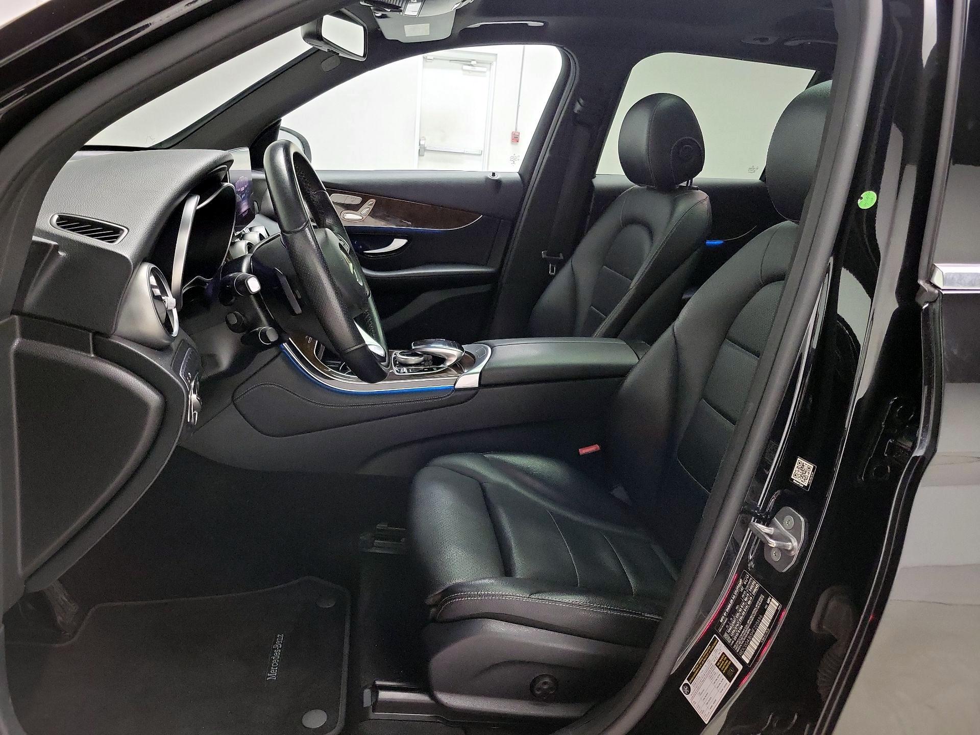 Thumbnail: 2017 Mercedes-Benz GLC - 11