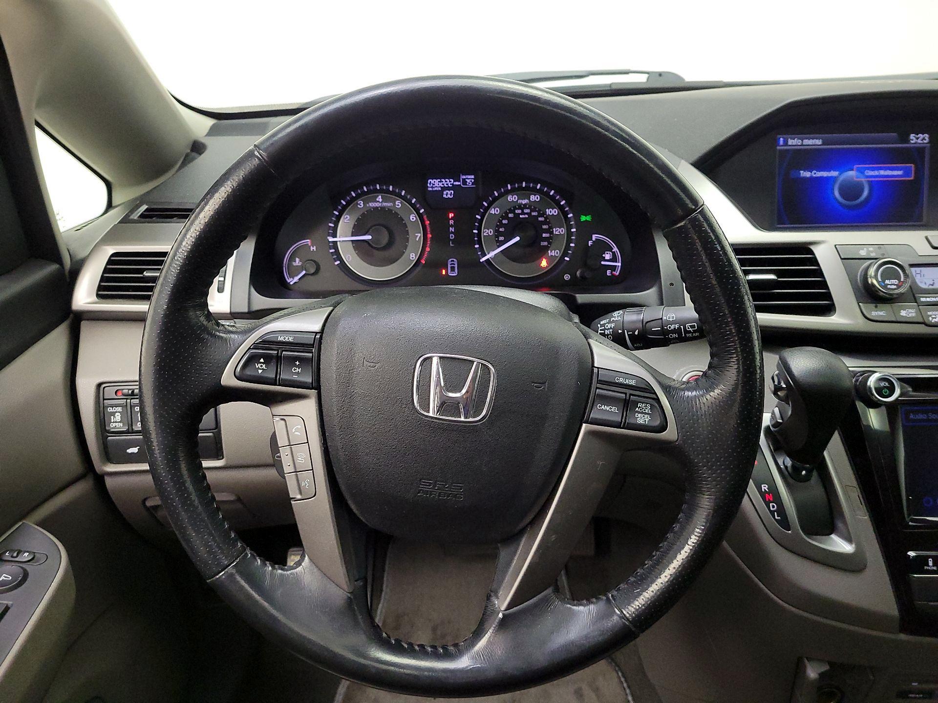 Thumbnail: 2016 Honda Odyssey - 10