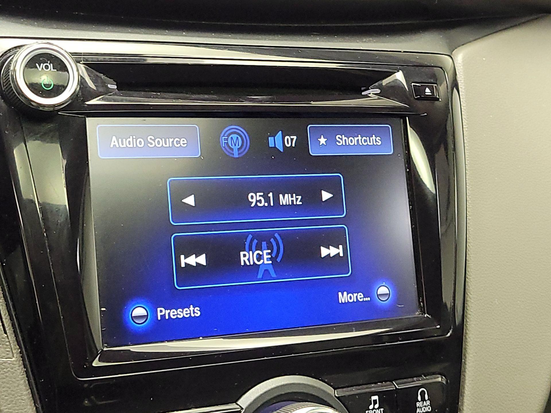 Thumbnail: 2016 Honda Odyssey - 15