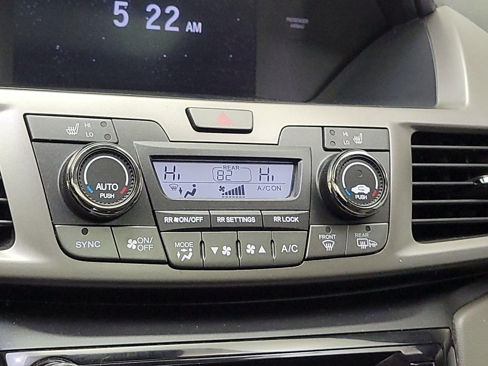 Thumbnail: 2016 Honda Odyssey - 16