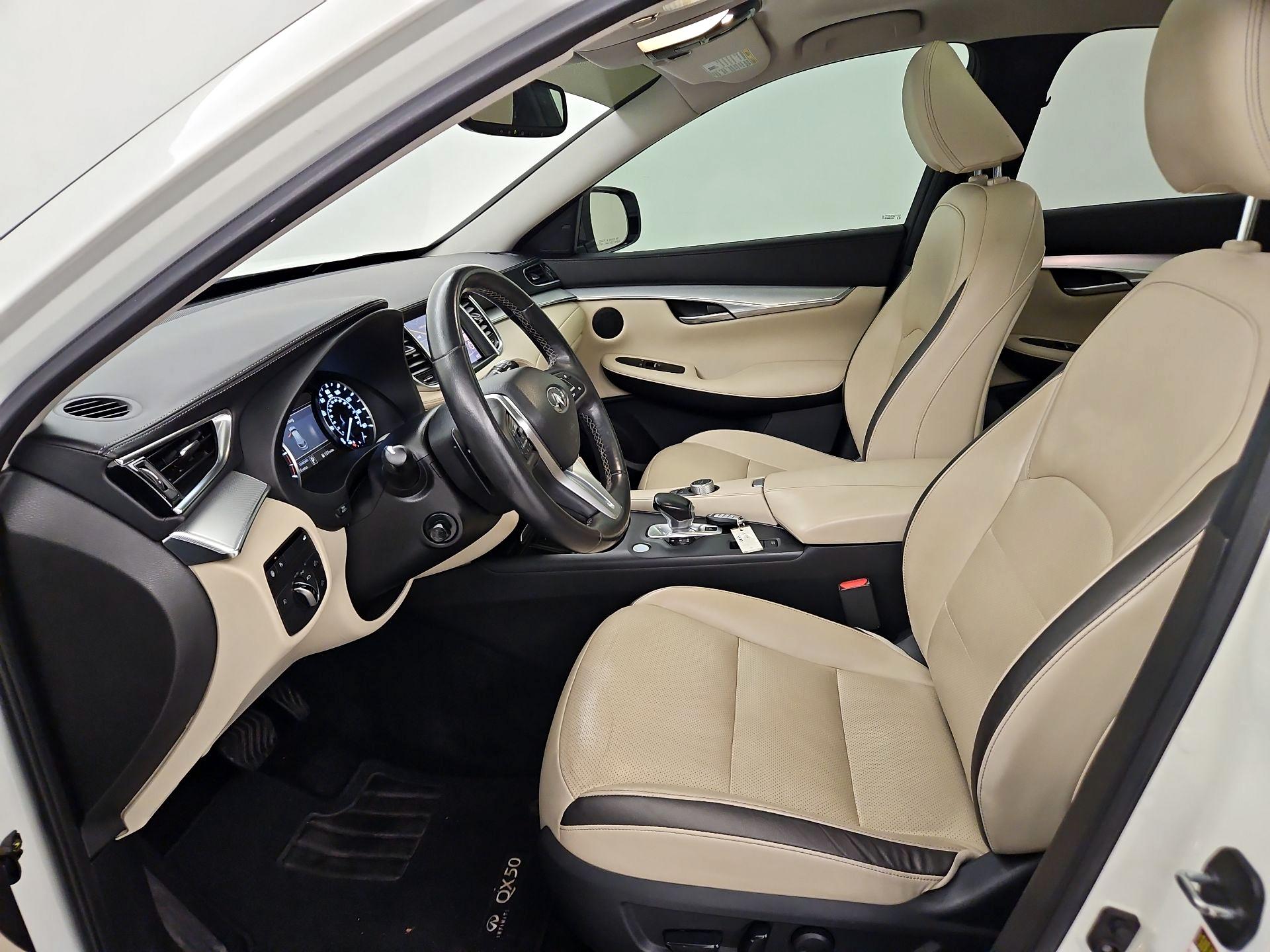 Thumbnail: 2019 INFINITI QX50 - 11