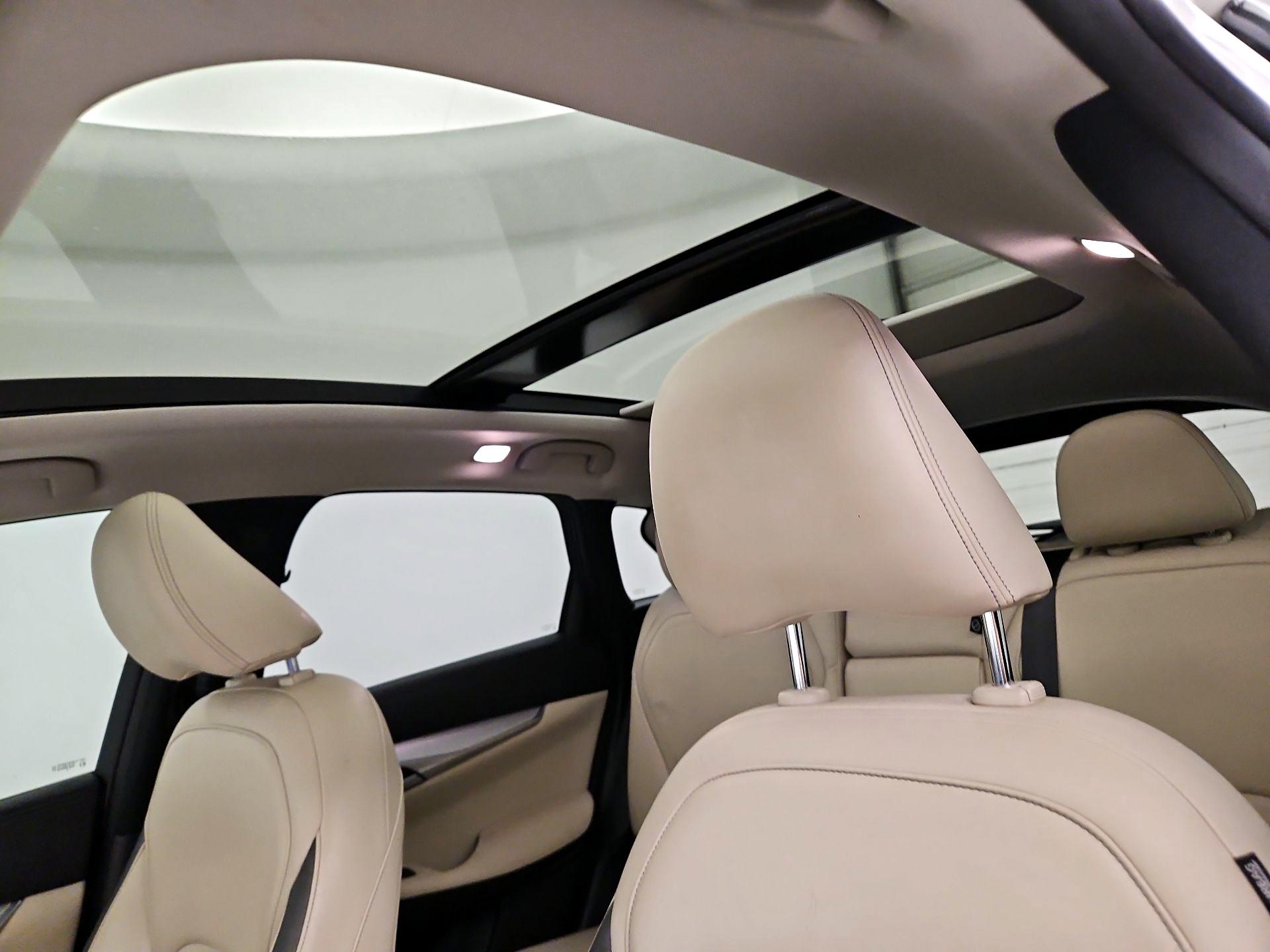 Thumbnail: 2019 INFINITI QX50 - 20