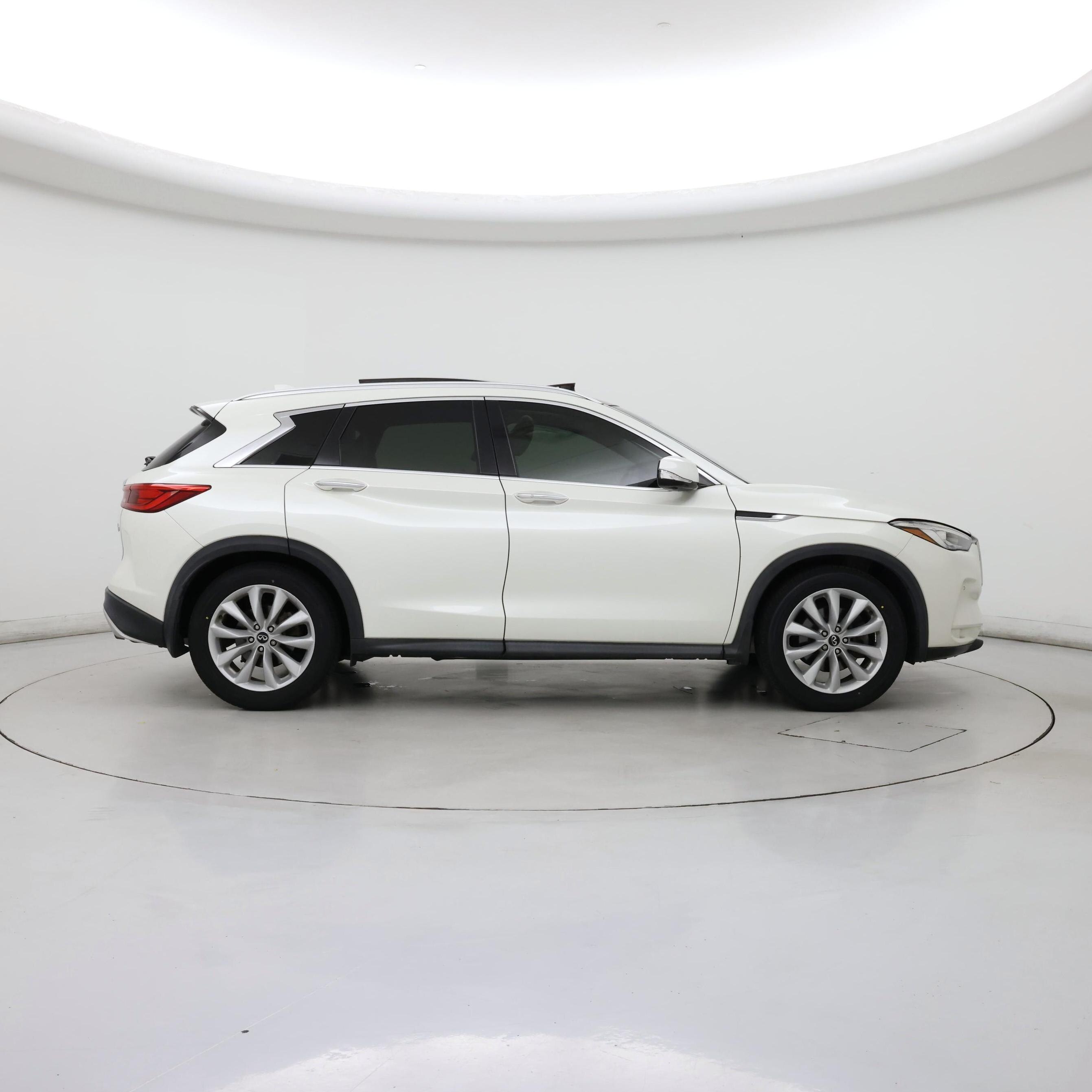 Thumbnail: 2019 INFINITI QX50 - 7