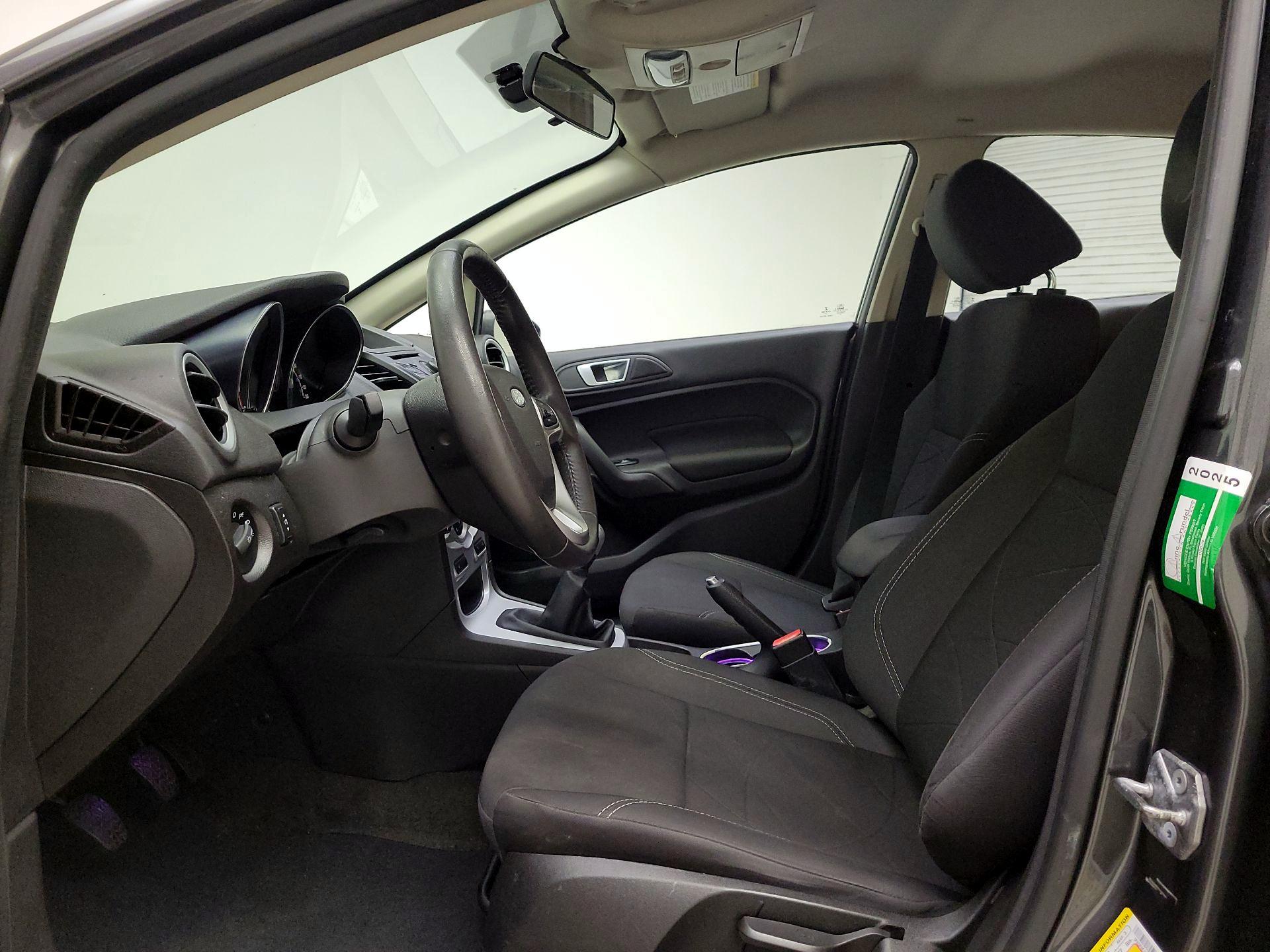 Thumbnail: 2015 Ford Fiesta - 11