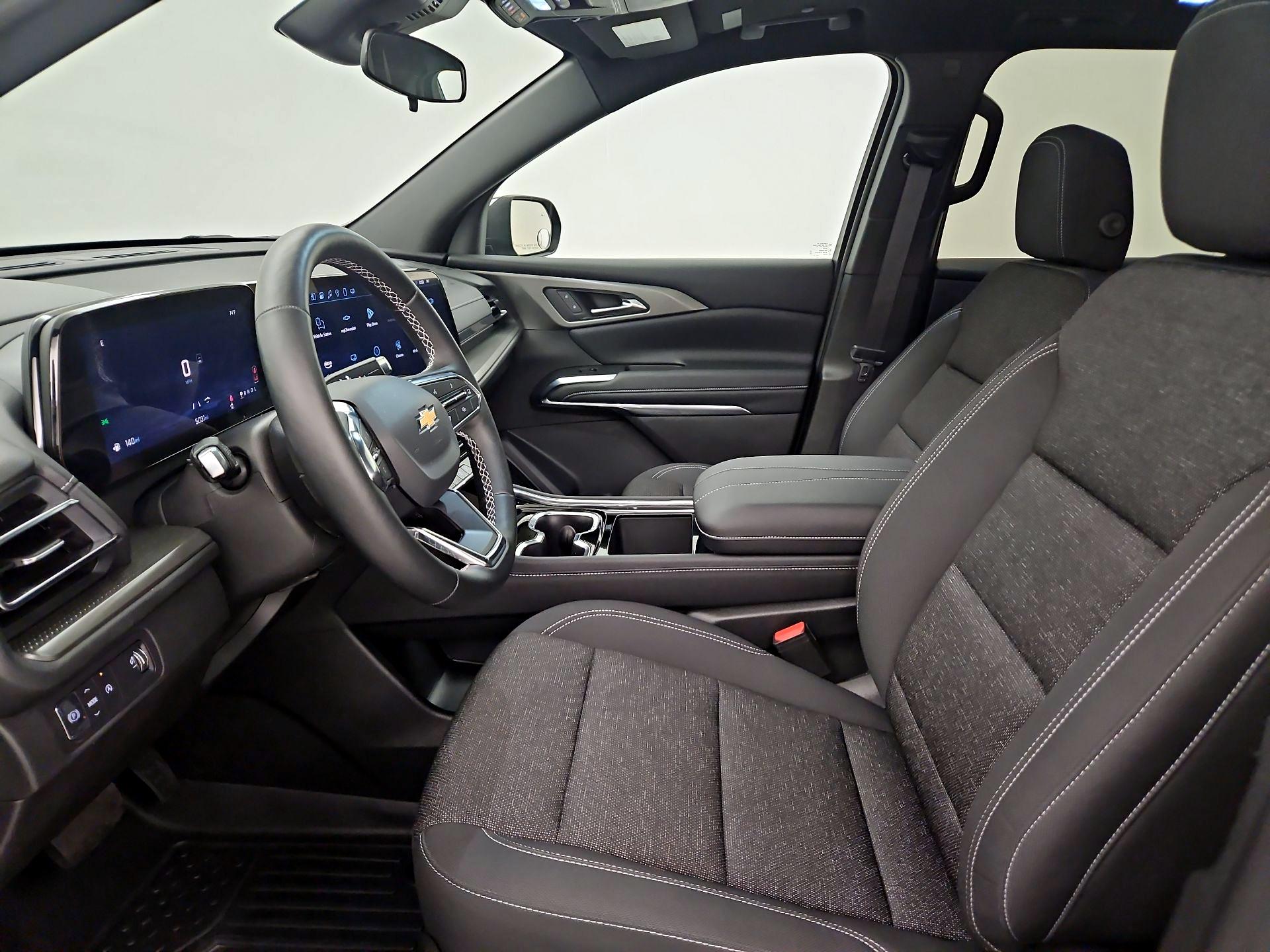 Thumbnail: 2025 Chevrolet Traverse - 11