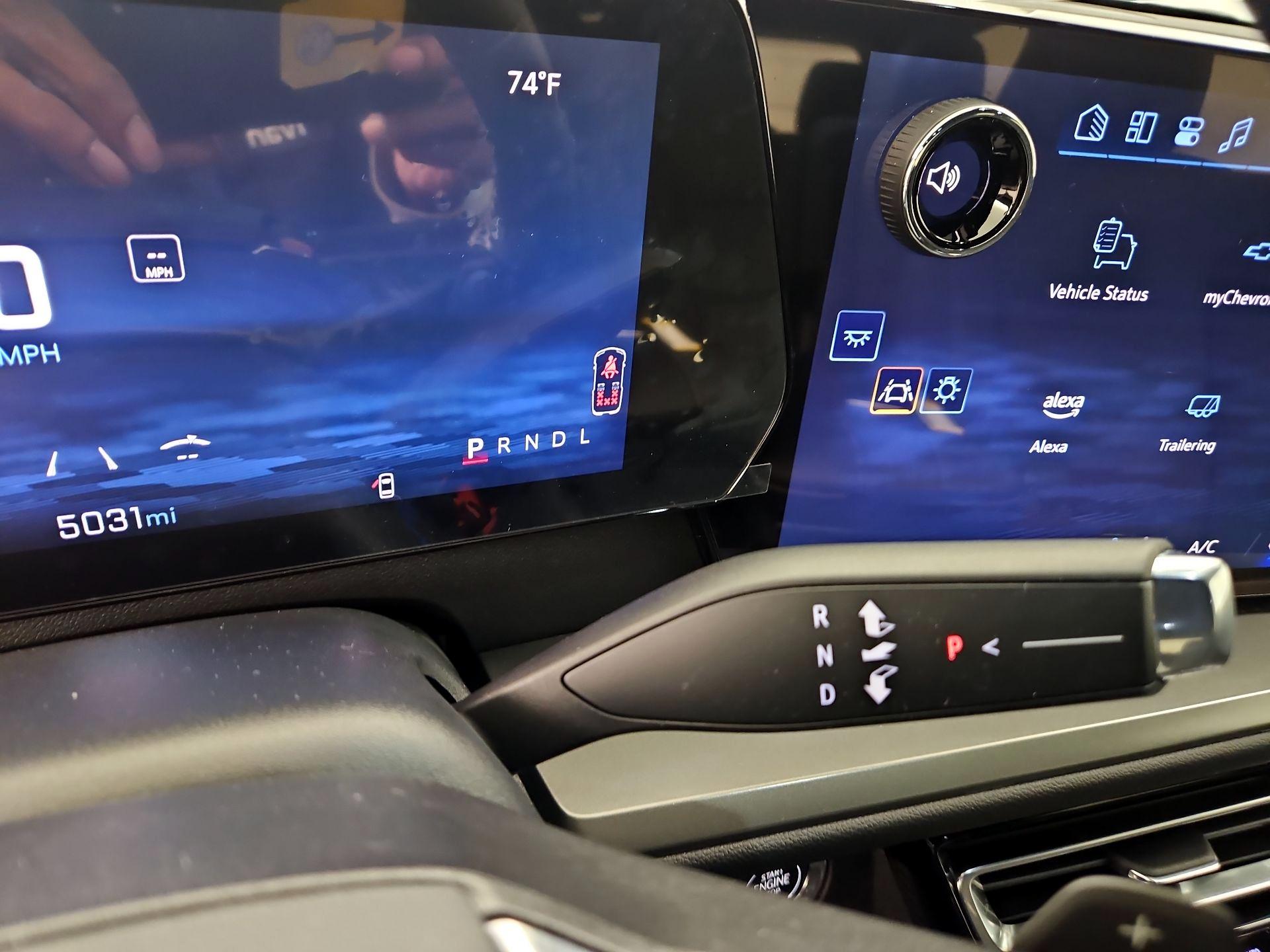 Thumbnail: 2025 Chevrolet Traverse - 17