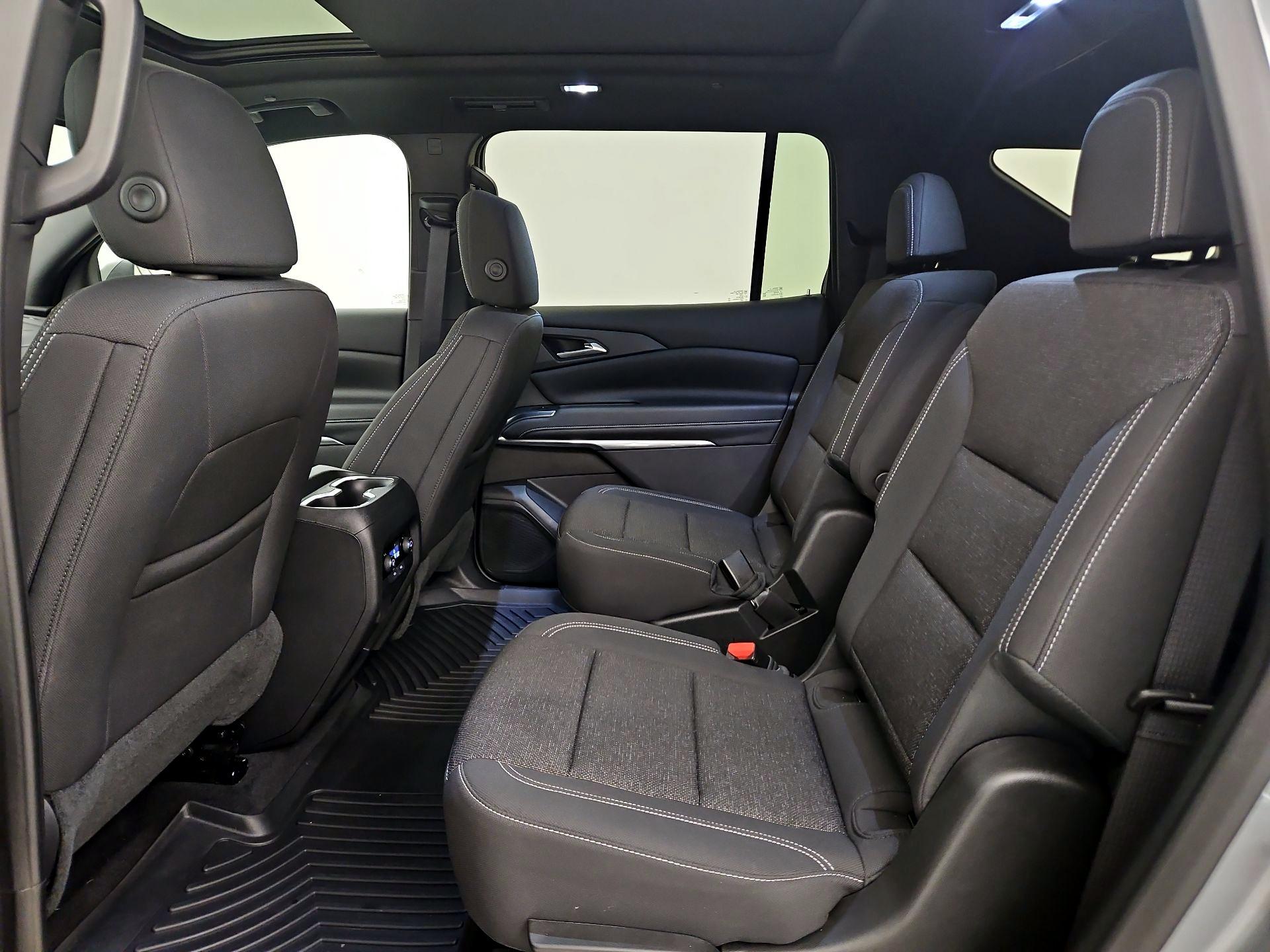 Thumbnail: 2025 Chevrolet Traverse - 20