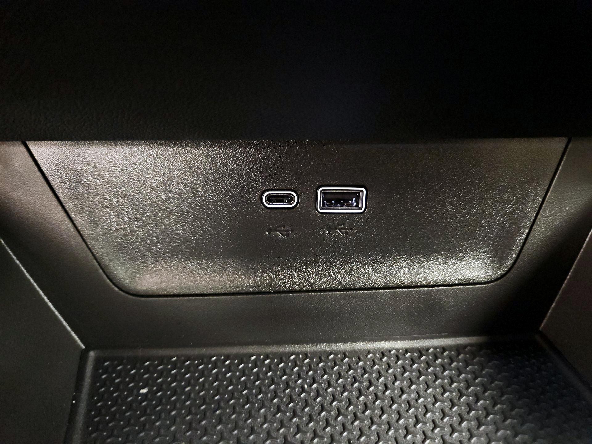 Thumbnail: 2026 Chevrolet Equinox - 18