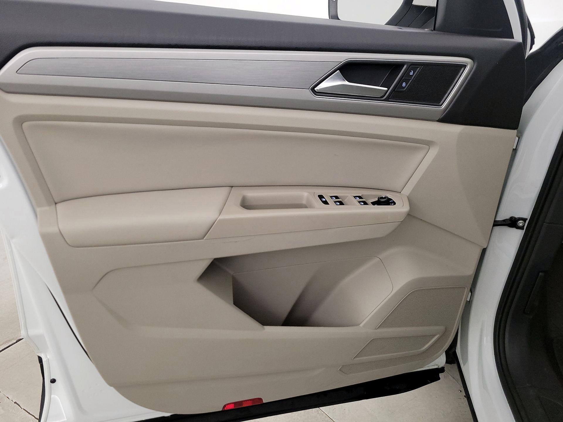 Thumbnail: 2019 Volkswagen Atlas - 12