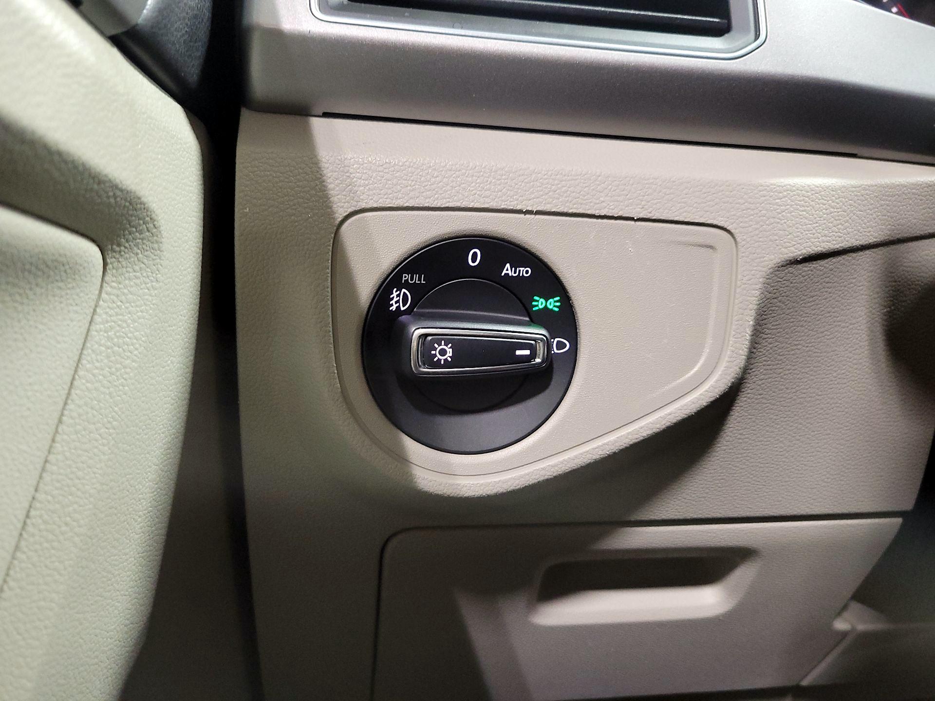 Thumbnail: 2019 Volkswagen Atlas - 13