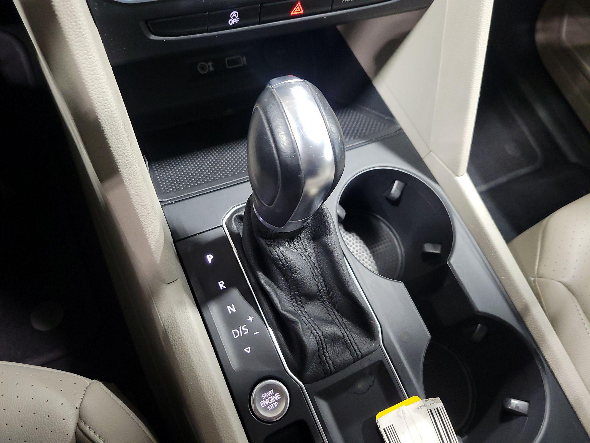 Thumbnail: 2019 Volkswagen Atlas - 16