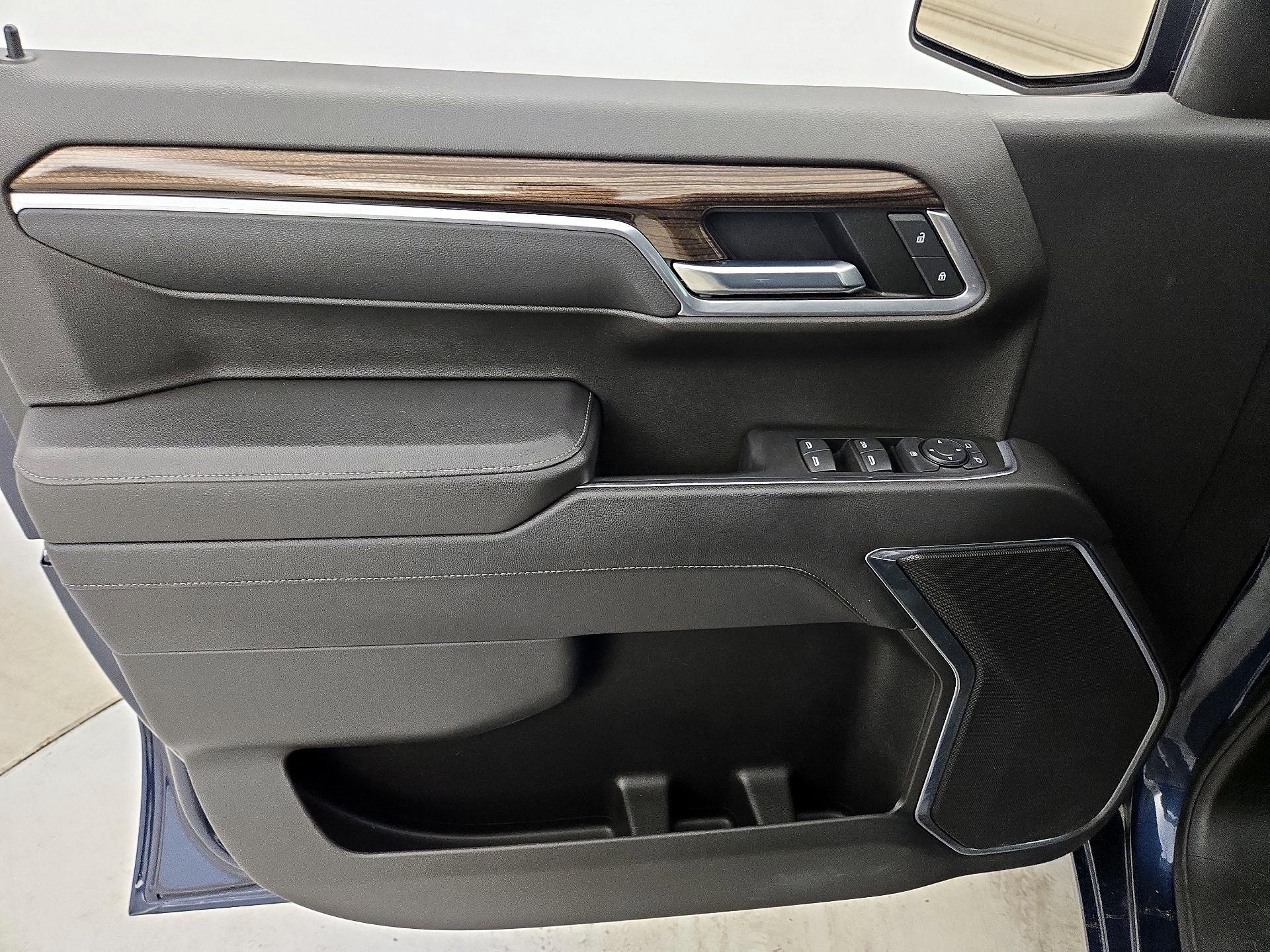 Thumbnail: 2022 Chevrolet Silverado 1500 - 12