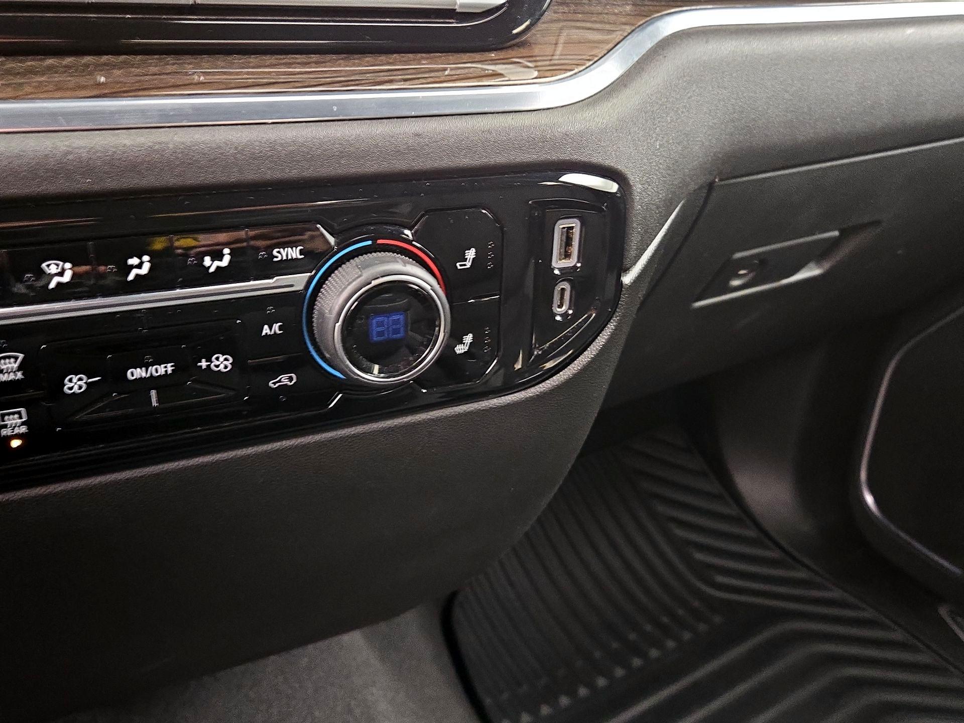 Thumbnail: 2022 Chevrolet Silverado 1500 - 19