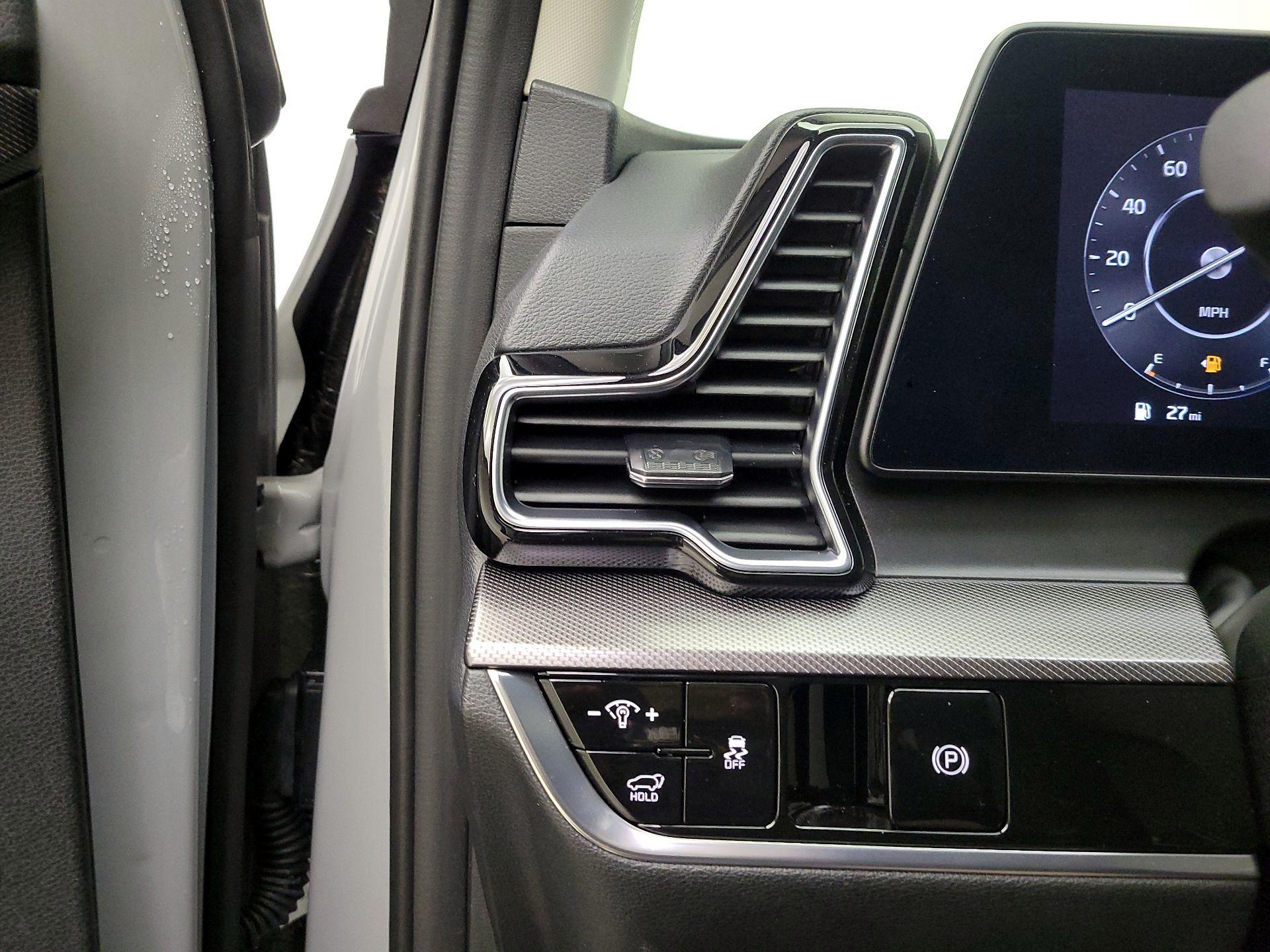 Thumbnail: 2025 Kia Sportage - 13