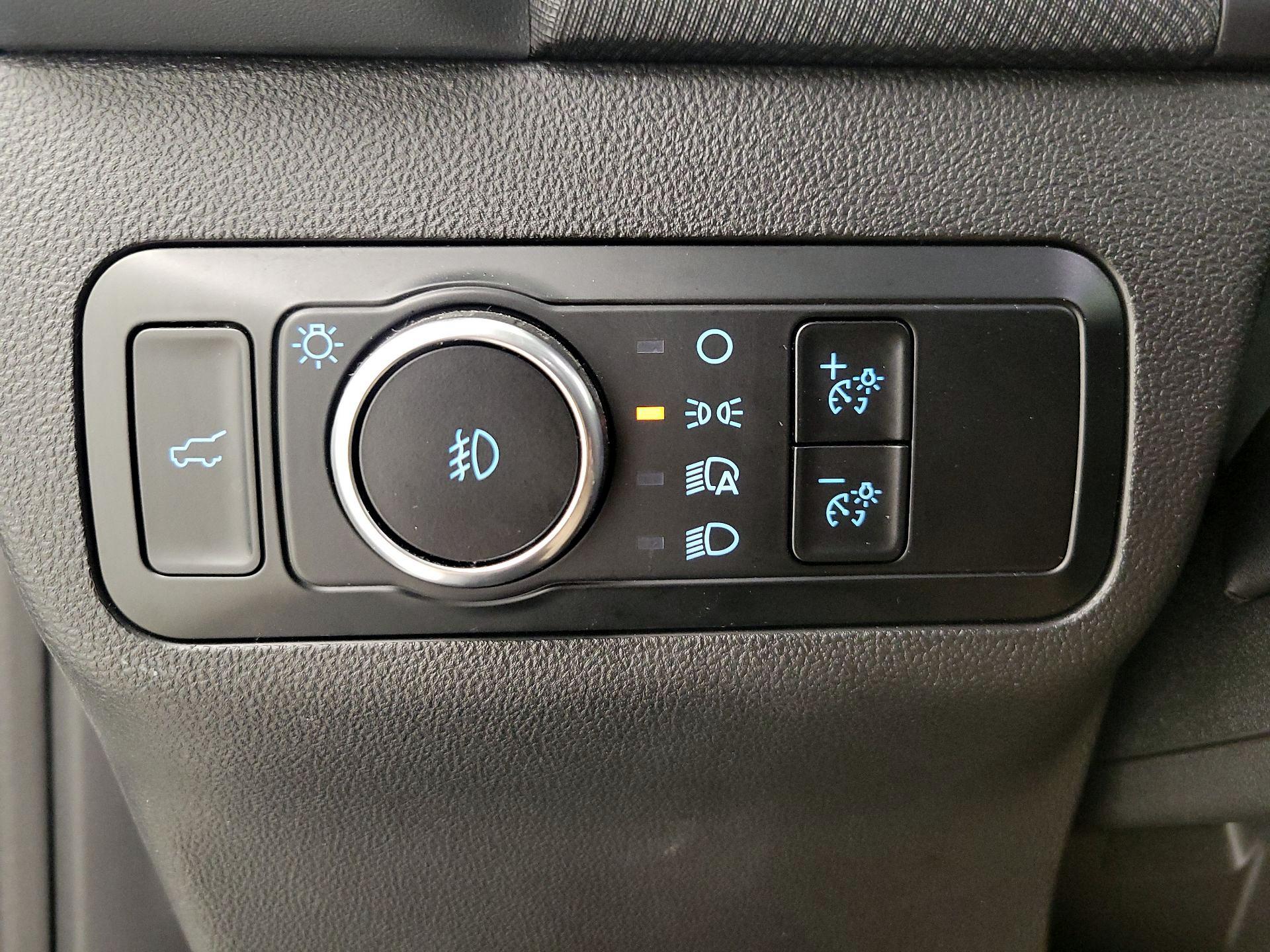 Thumbnail: 2023 Ford Bronco Sport - 13