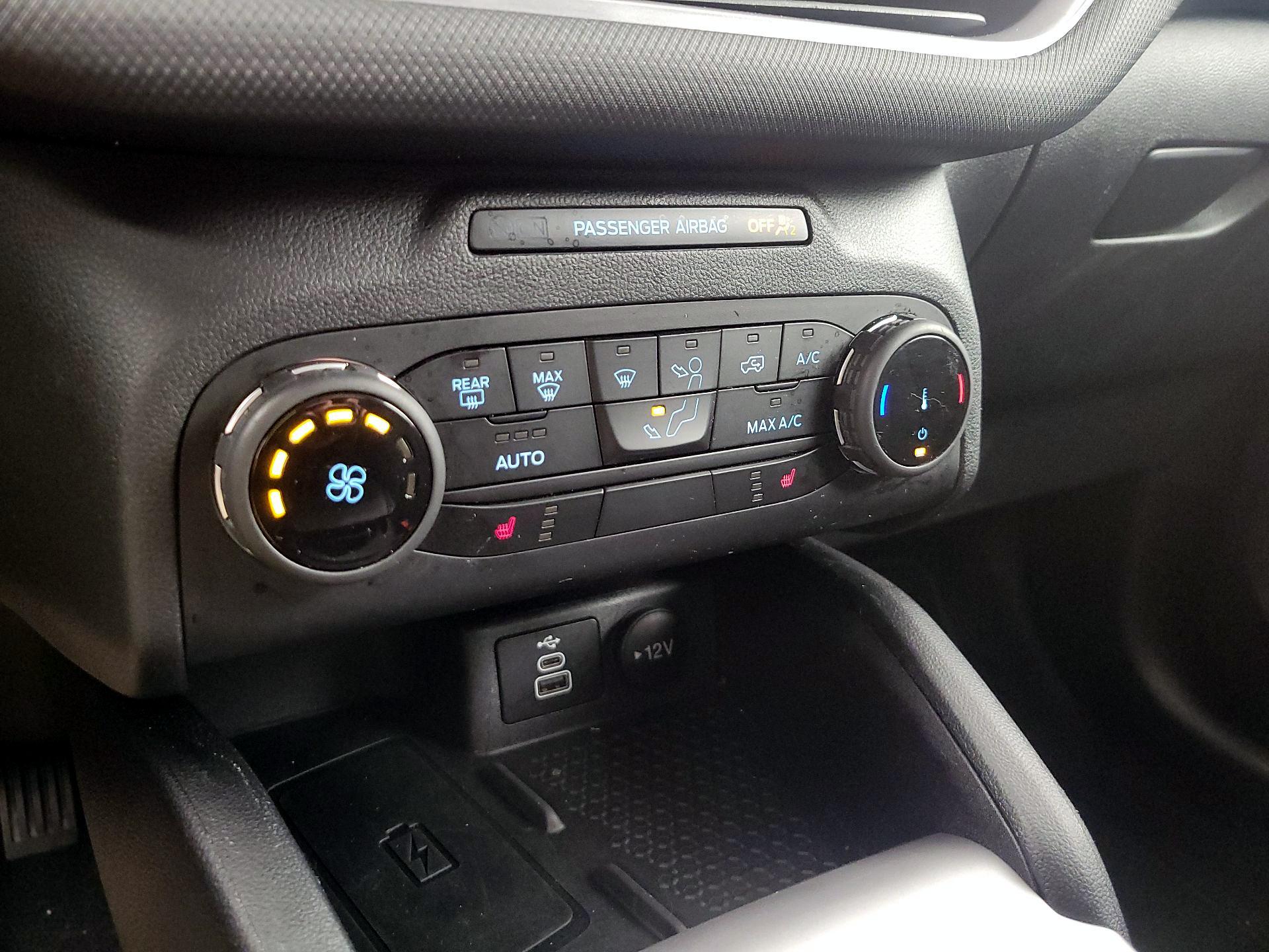 Thumbnail: 2023 Ford Bronco Sport - 16