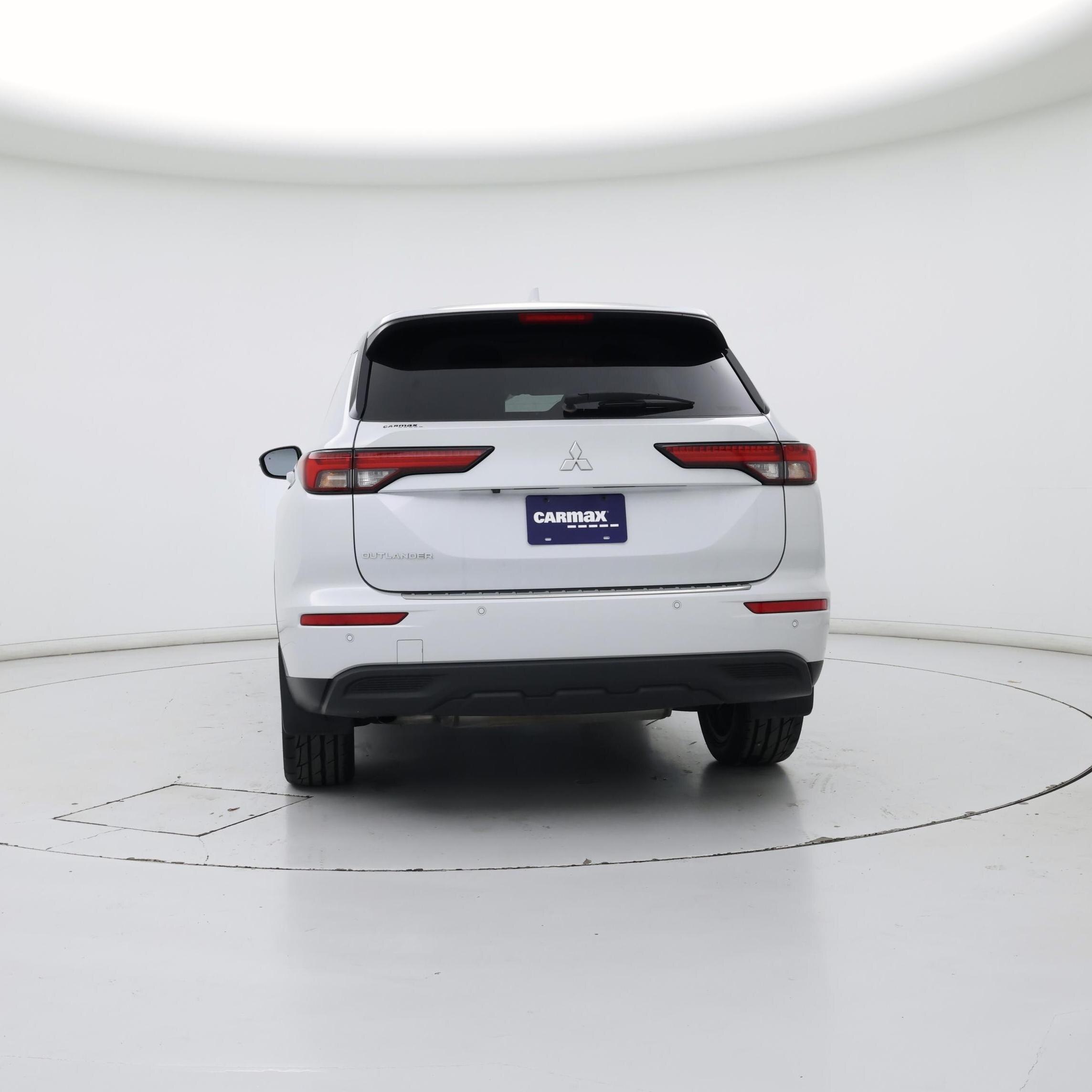 Thumbnail: 2022 Mitsubishi Outlander - 6