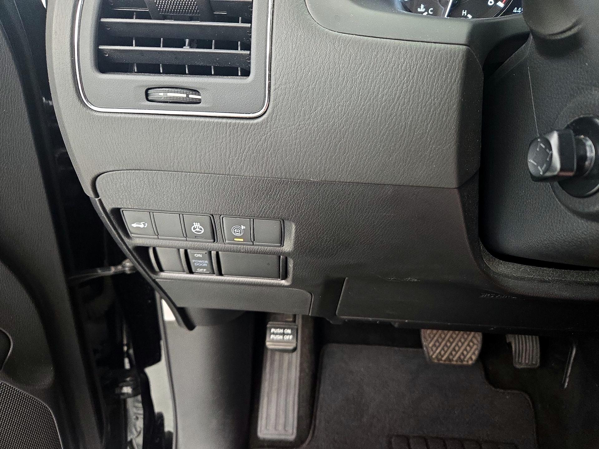 Thumbnail: 2022 INFINITI QX80 - 13