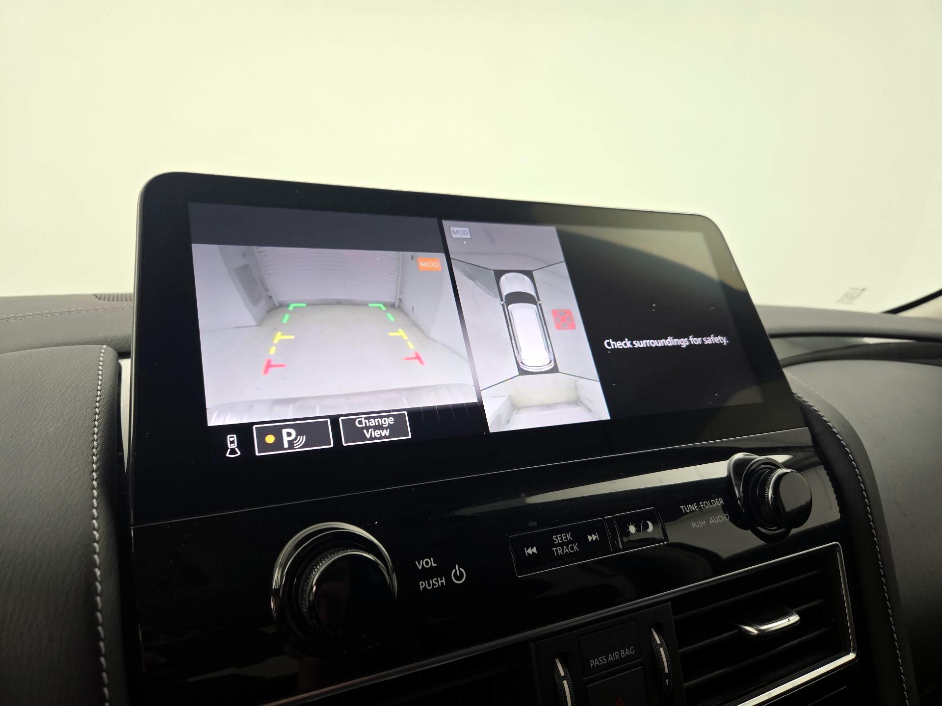 Thumbnail: 2022 INFINITI QX80 - 15