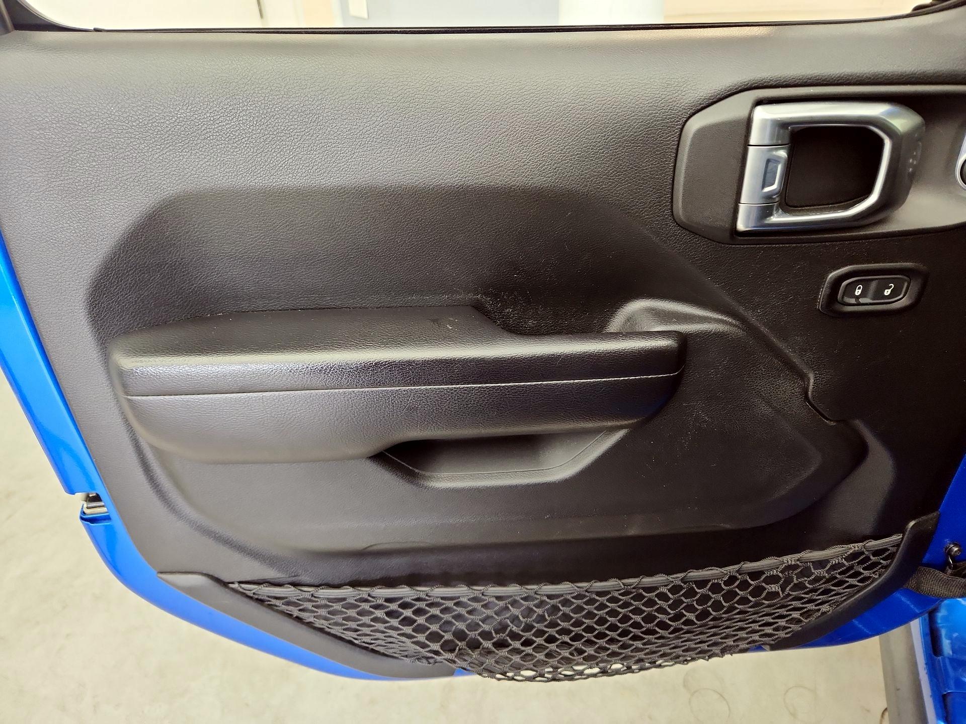 Thumbnail: 2021 Jeep Wrangler - 12