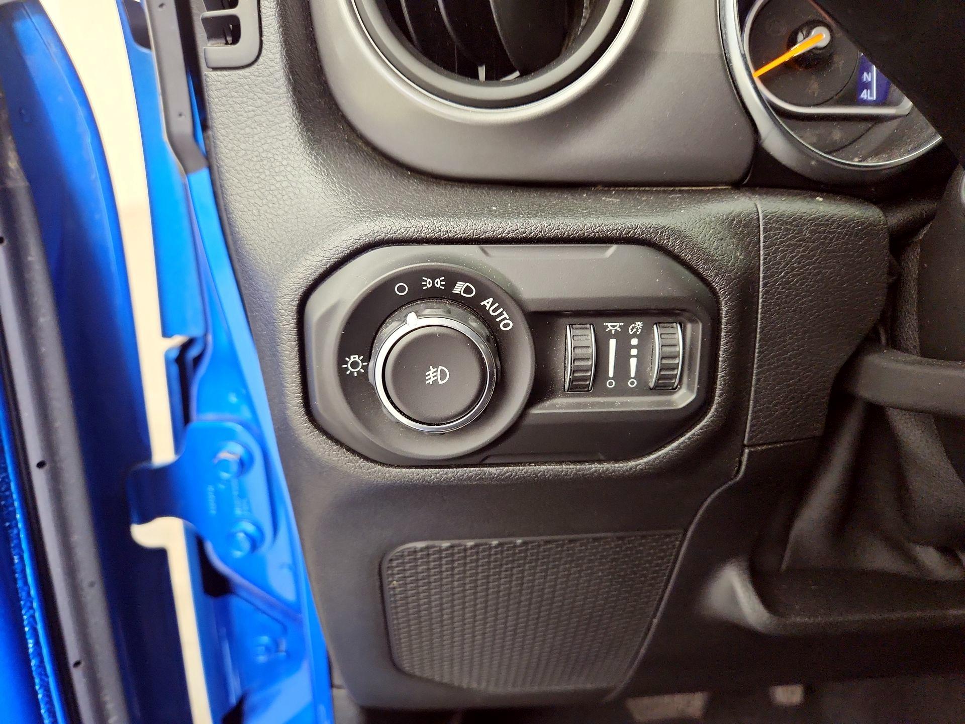 Thumbnail: 2021 Jeep Wrangler - 13