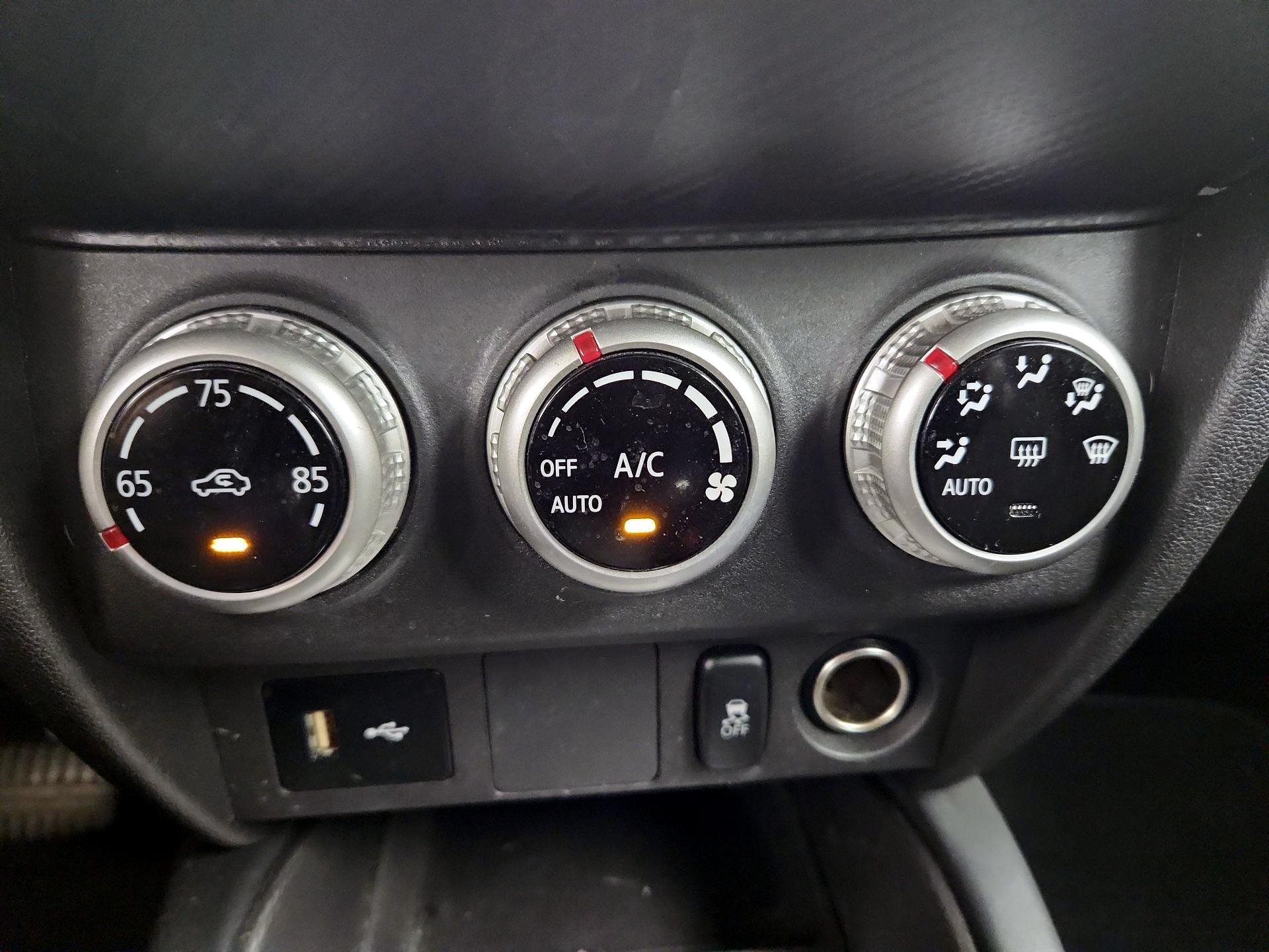 Thumbnail: 2022 Mitsubishi Outlander Sport - 16