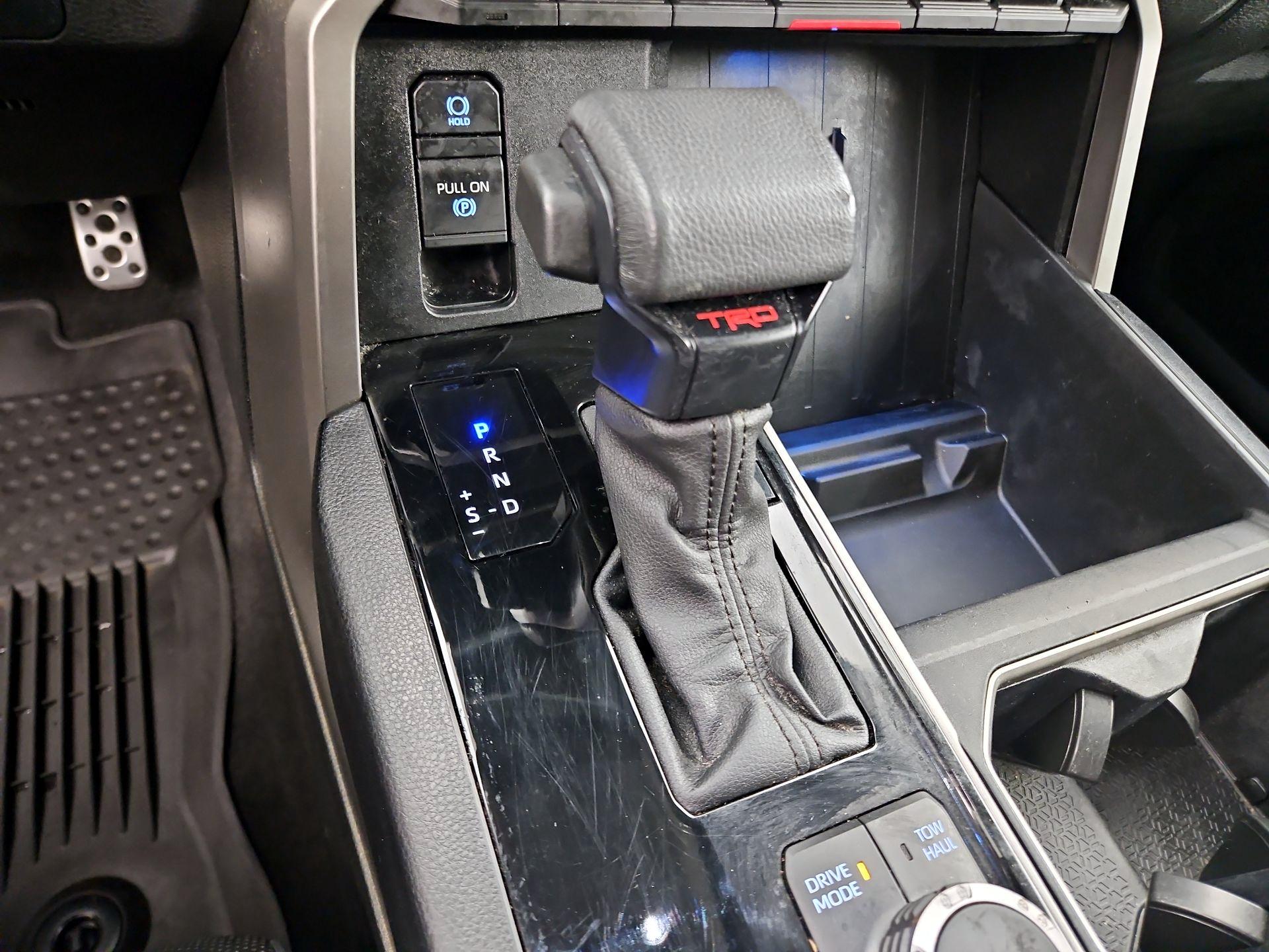 Thumbnail: 2022 Toyota Tundra - 18
