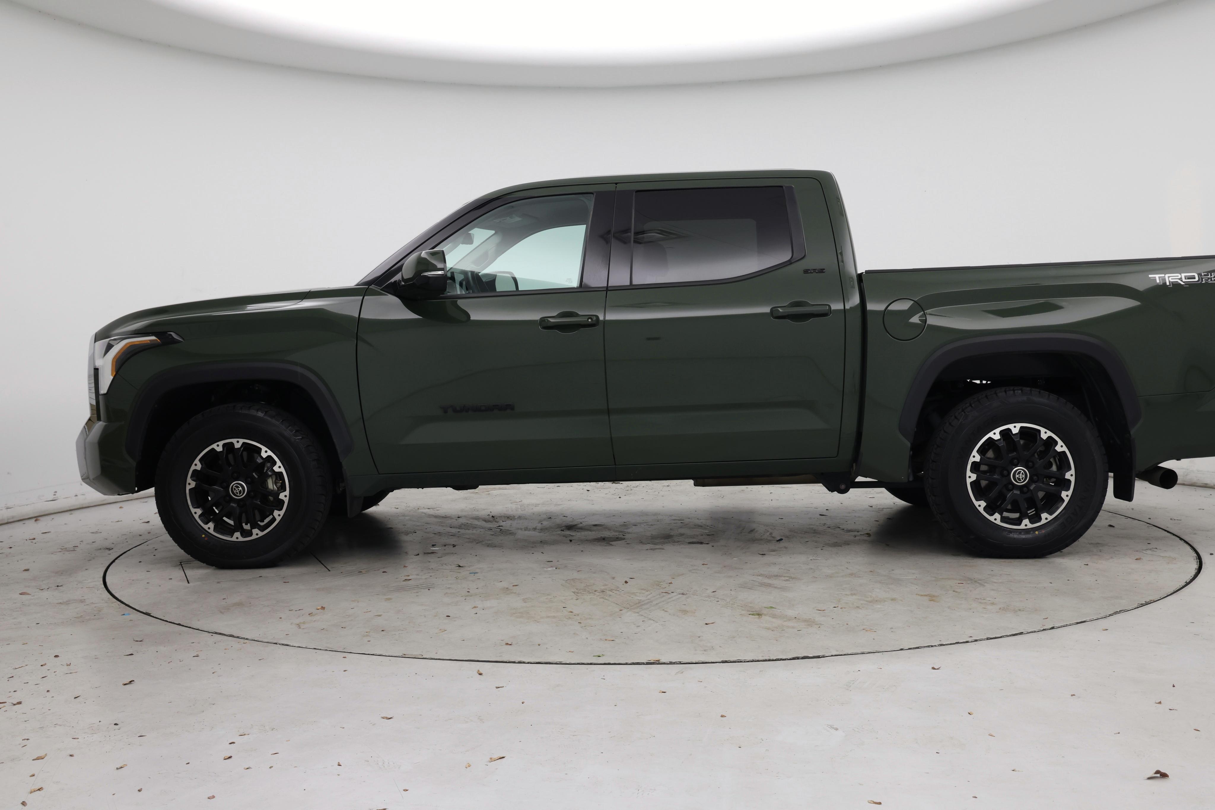 Thumbnail: 2022 Toyota Tundra - 3