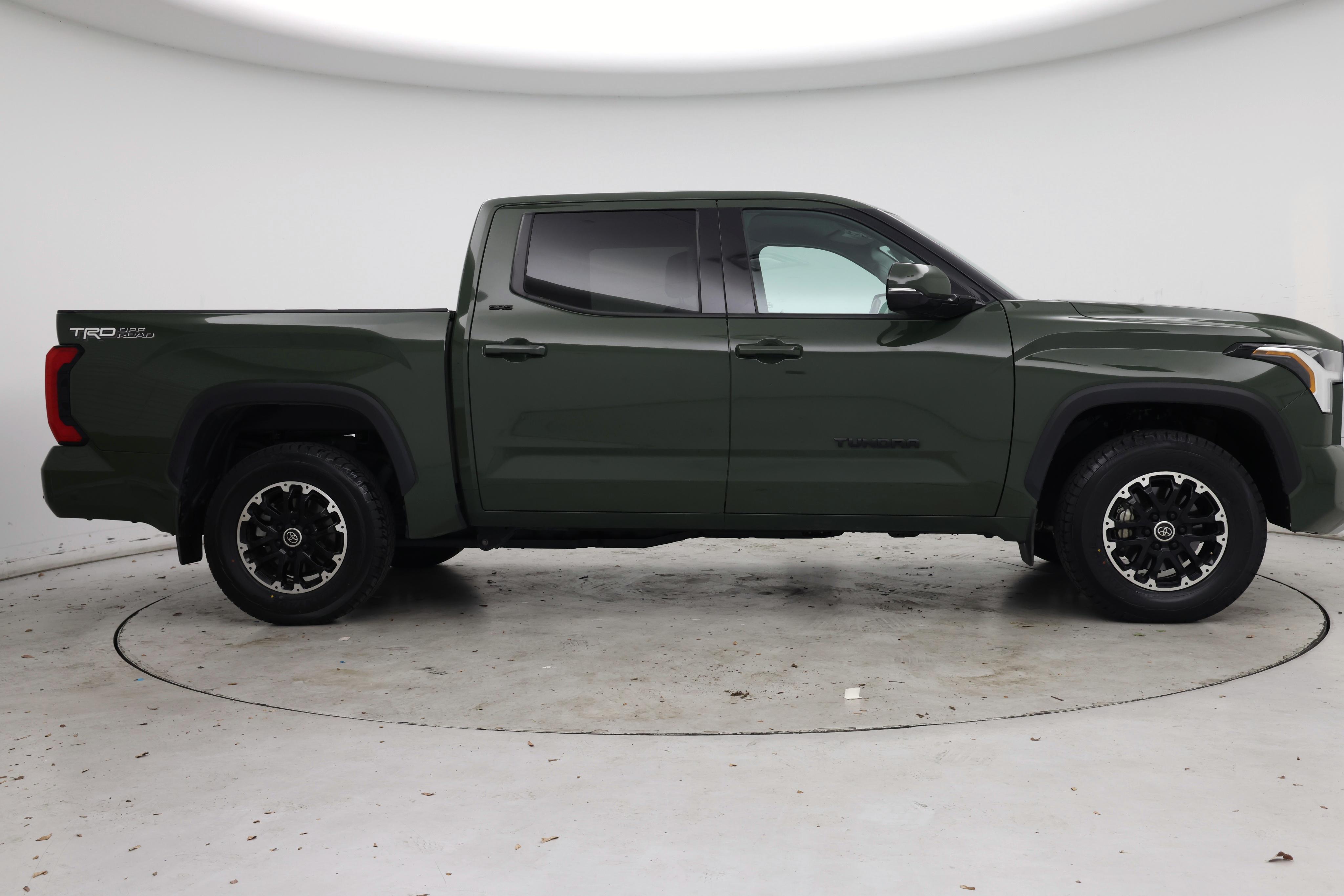 Thumbnail: 2022 Toyota Tundra - 7