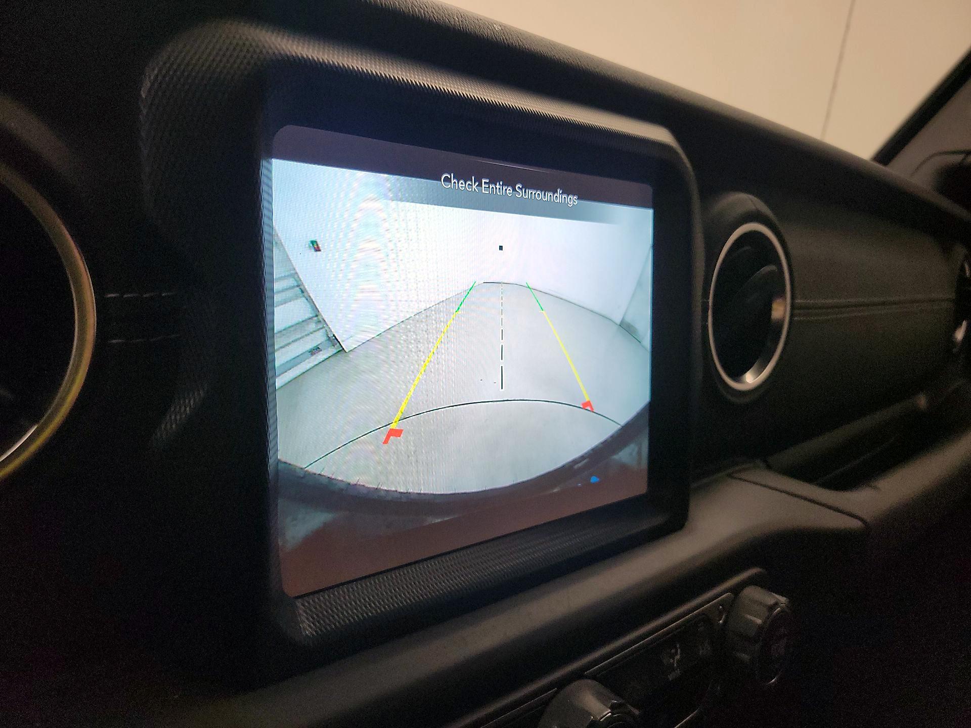 Thumbnail: 2022 Jeep Wrangler - 15