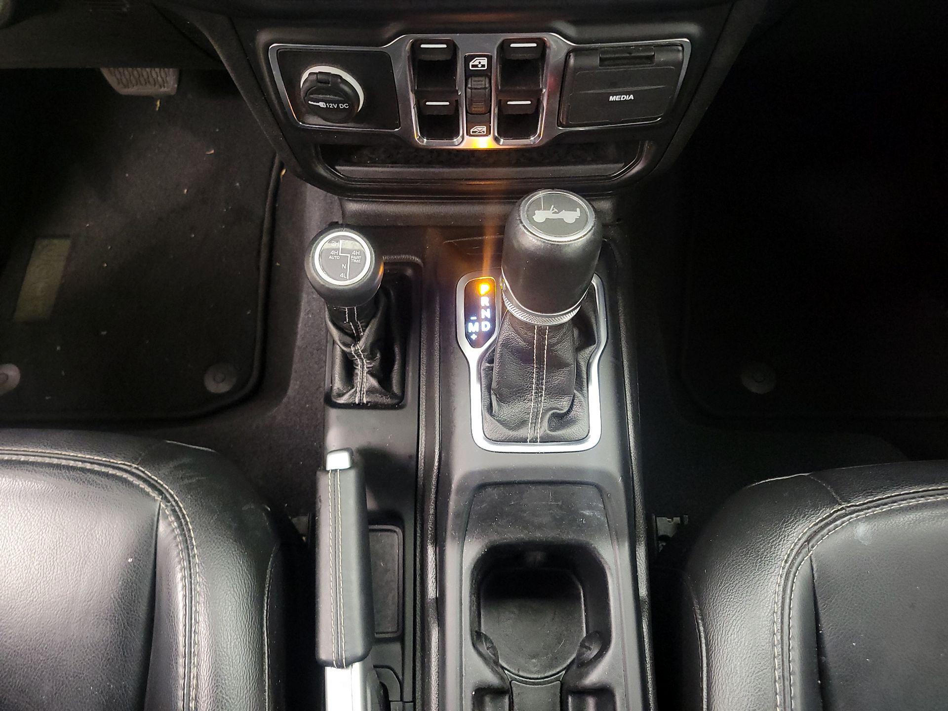 Thumbnail: 2022 Jeep Wrangler - 18