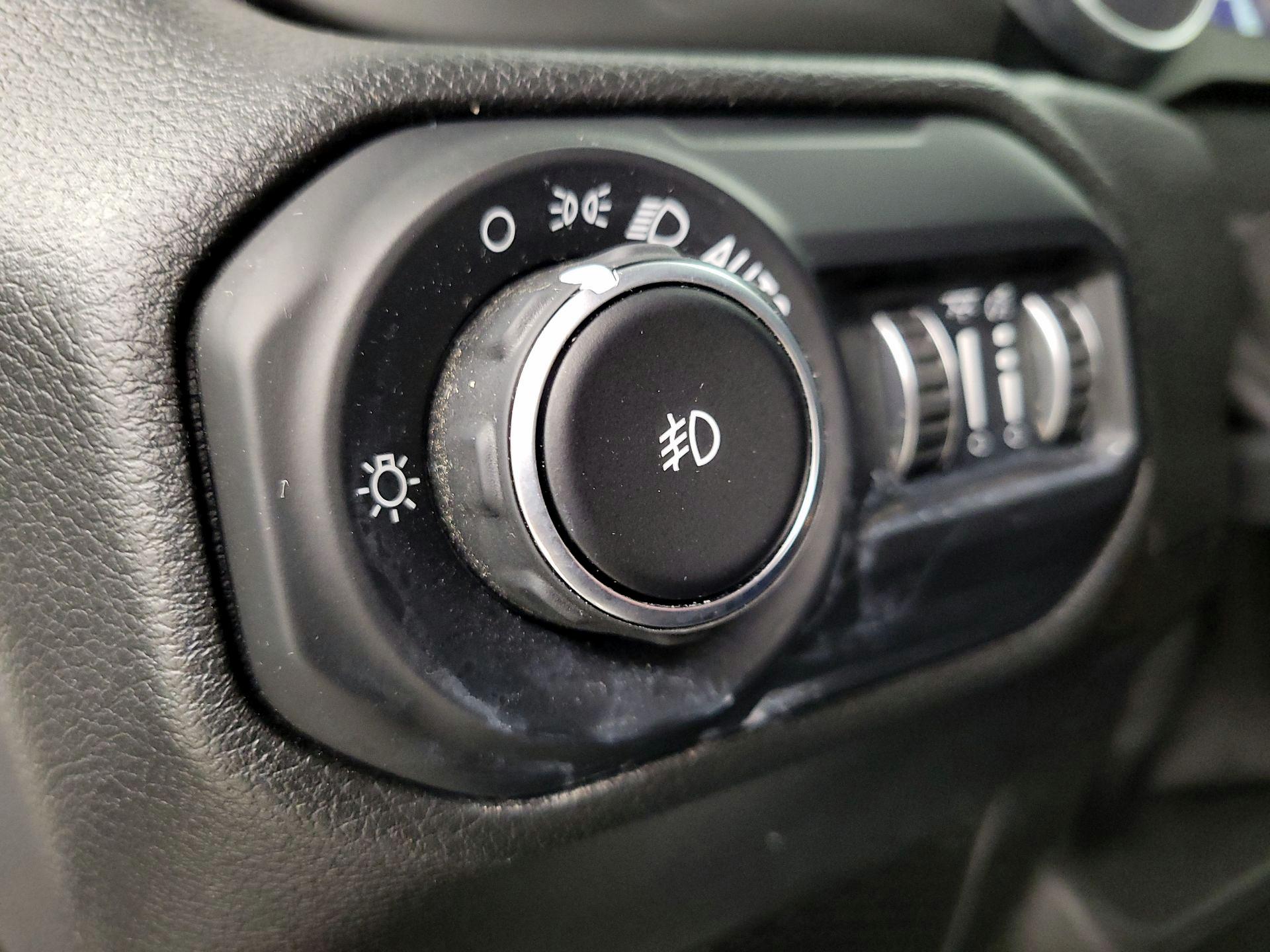 Thumbnail: 2021 Jeep Wrangler - 13