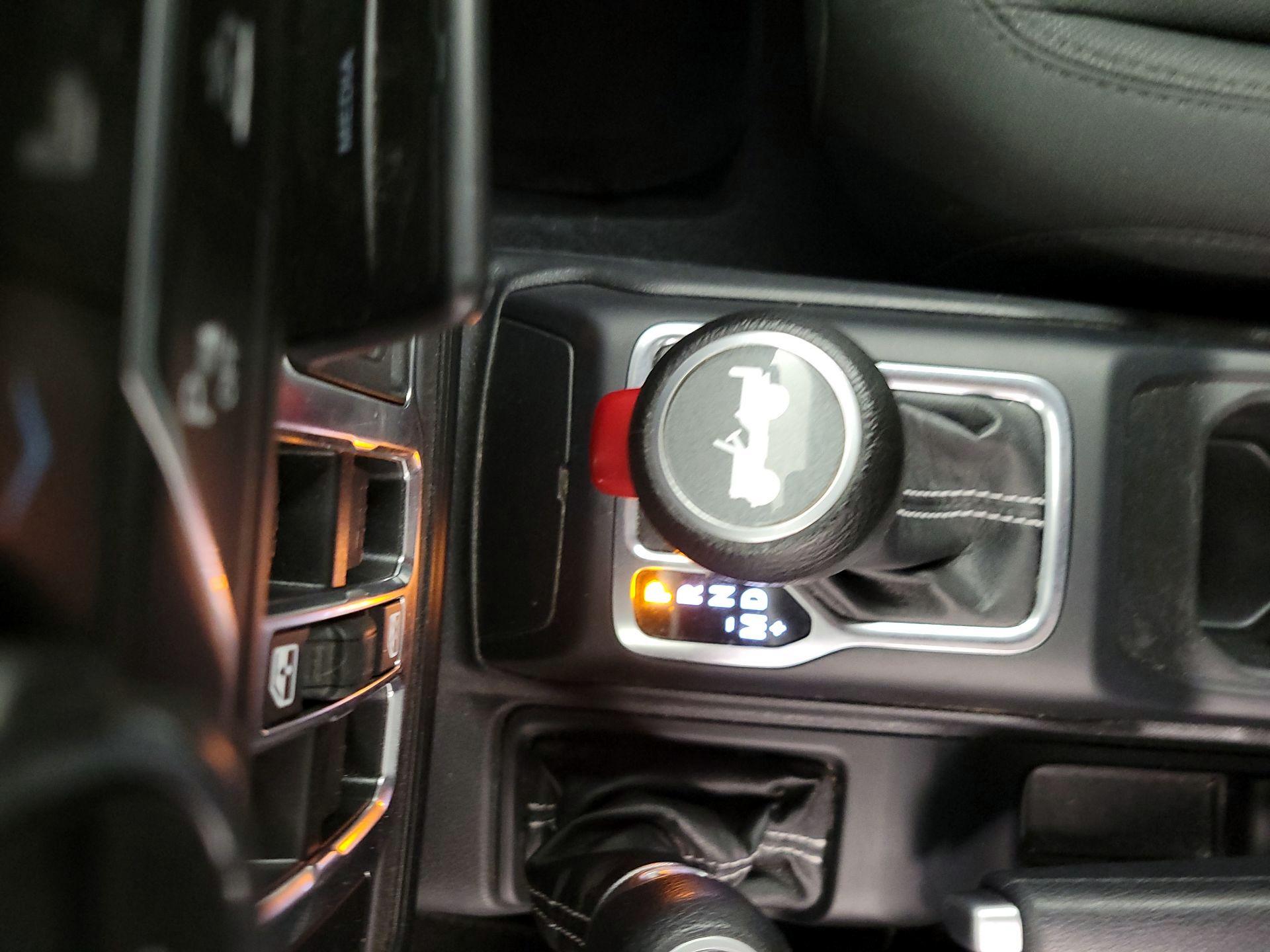 Thumbnail: 2021 Jeep Wrangler - 18