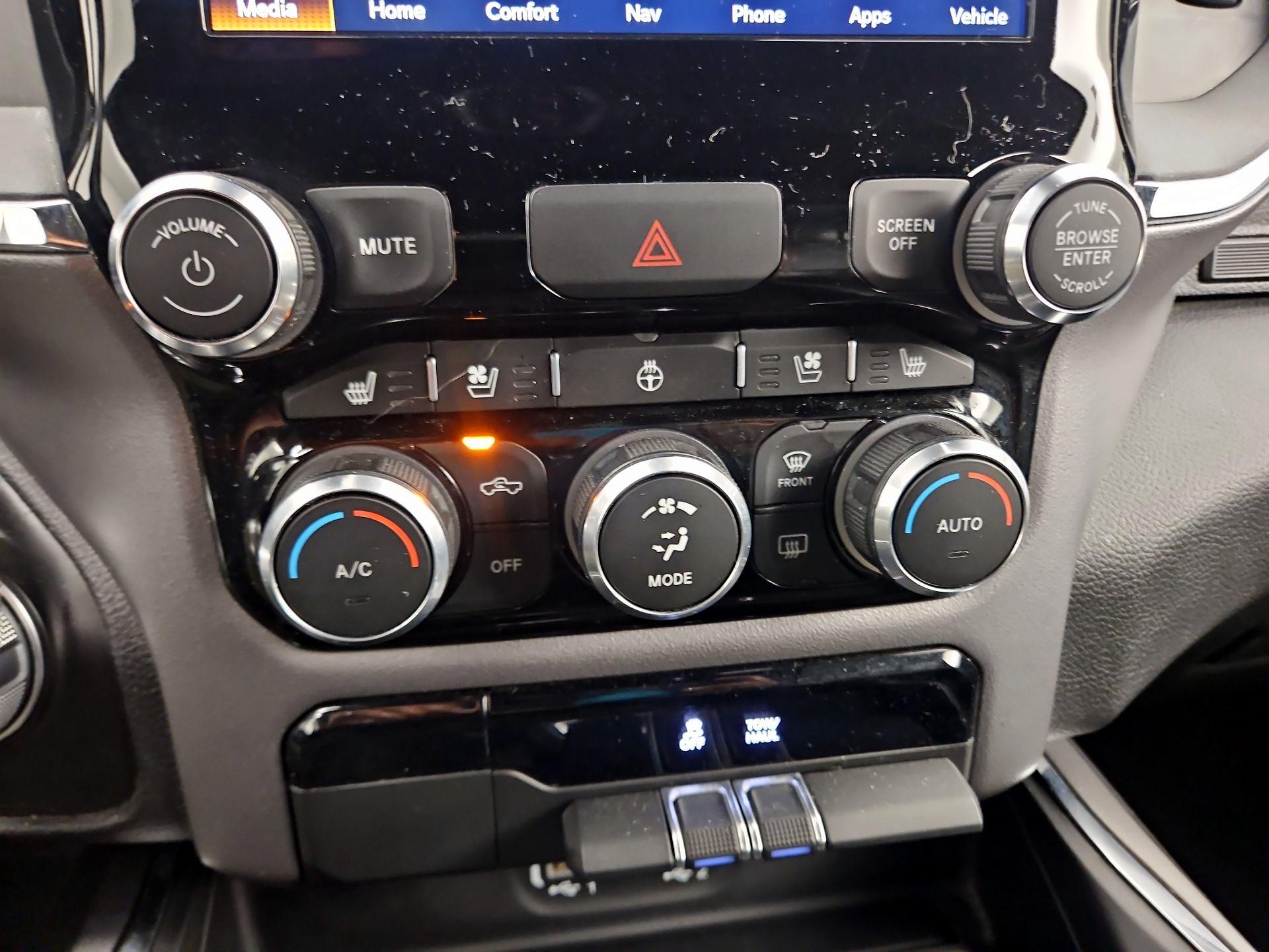 Thumbnail: 2024 RAM 1500 - 17