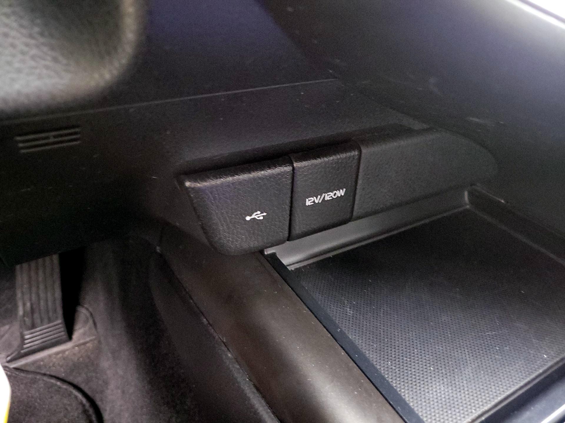 Thumbnail: 2023 Toyota Camry - 19